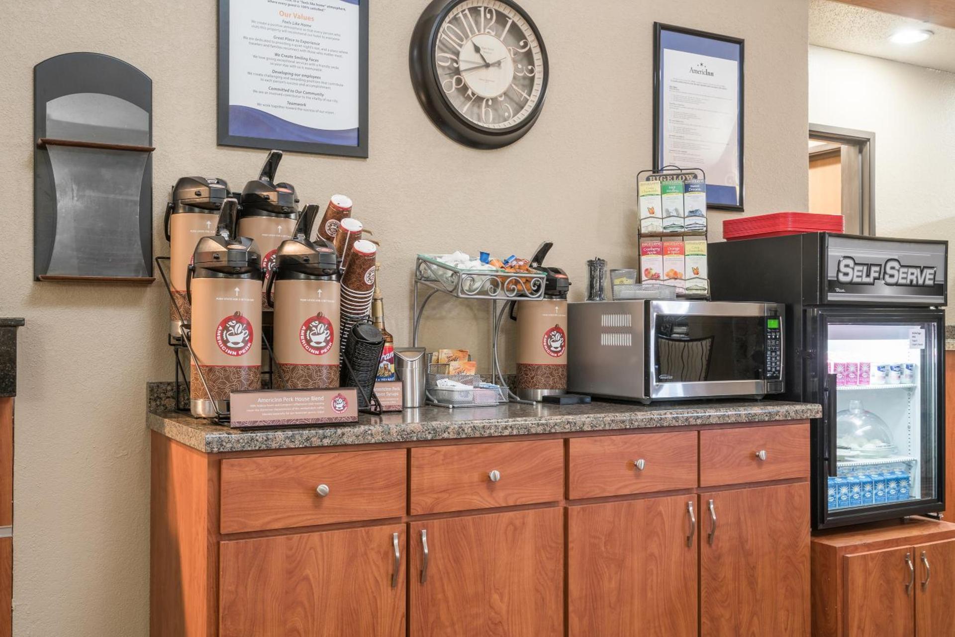 AmericInn by Wyndham Fargo West Acres photo 35