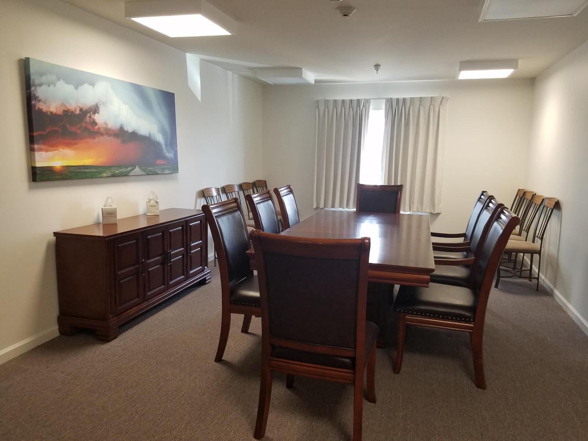 Ramada by Wyndham Williston photo 20