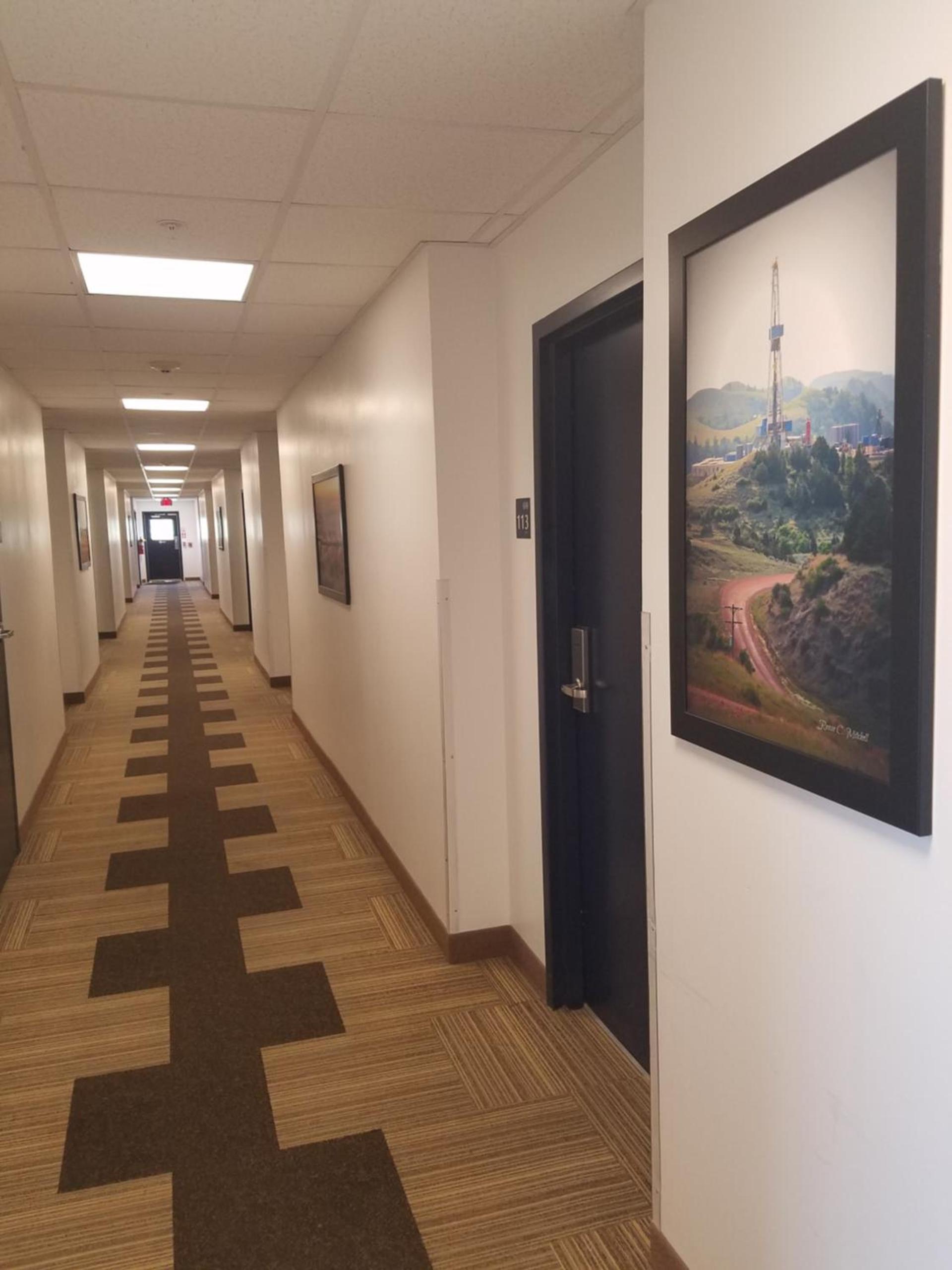 Ramada by Wyndham Williston photo 18
