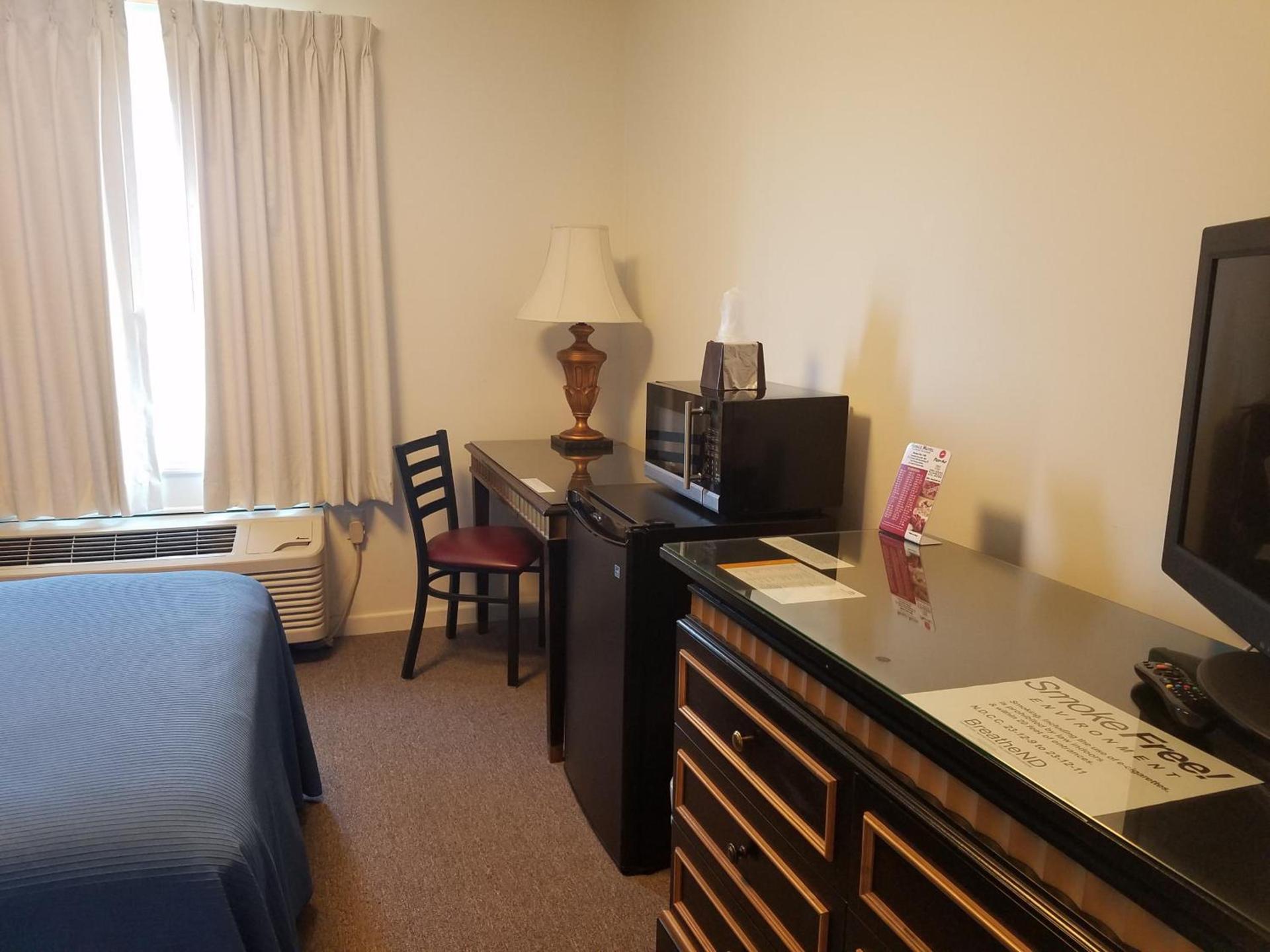Ramada by Wyndham Williston photo 26