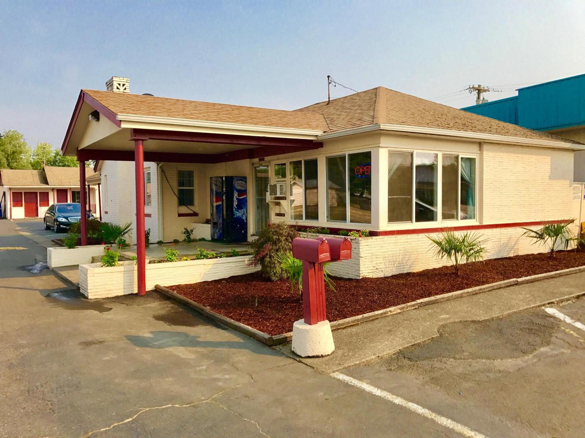 Travelers Inn Motel photo 5