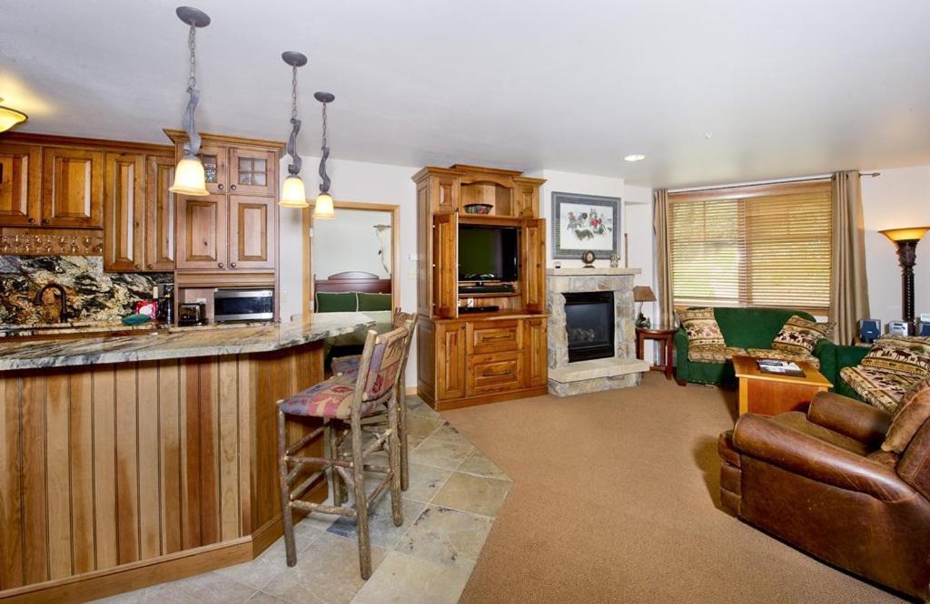 Zephyr Mountain Lodge photo 14