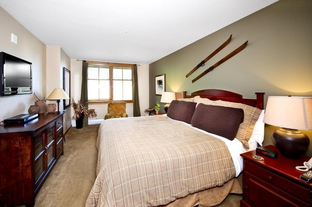 Zephyr Mountain Lodge photo 3