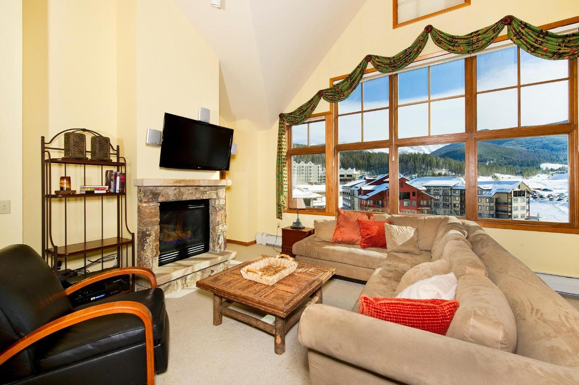 Zephyr Mountain Lodge photo 21