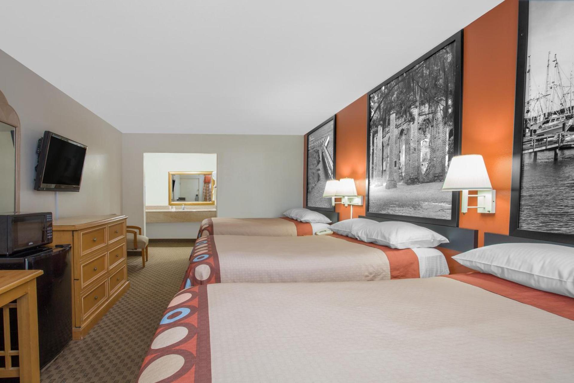Super 8 by Wyndham Port Royal/Beaufort photo 24