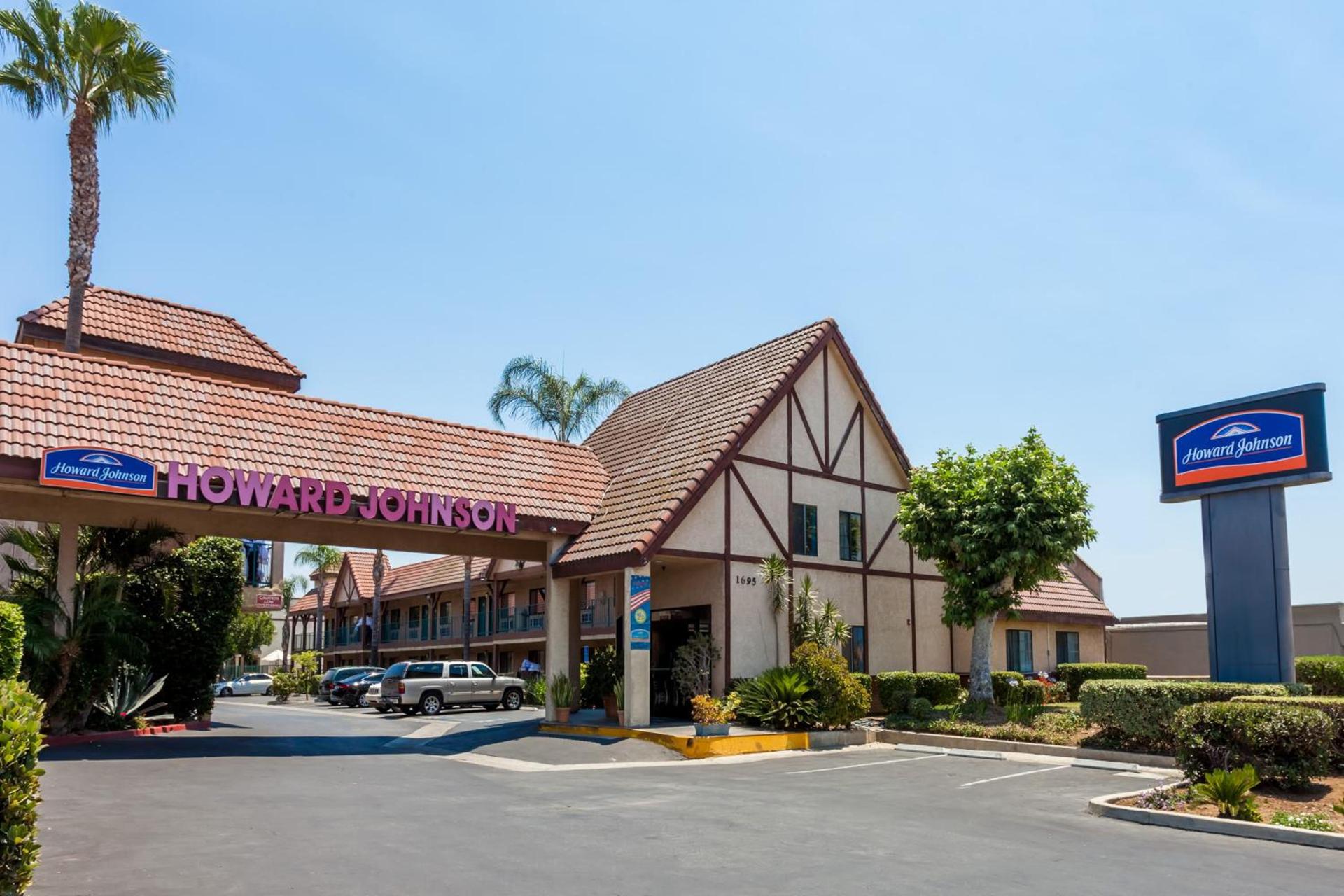 Howard Johnson by Wyndham Norco photo 18