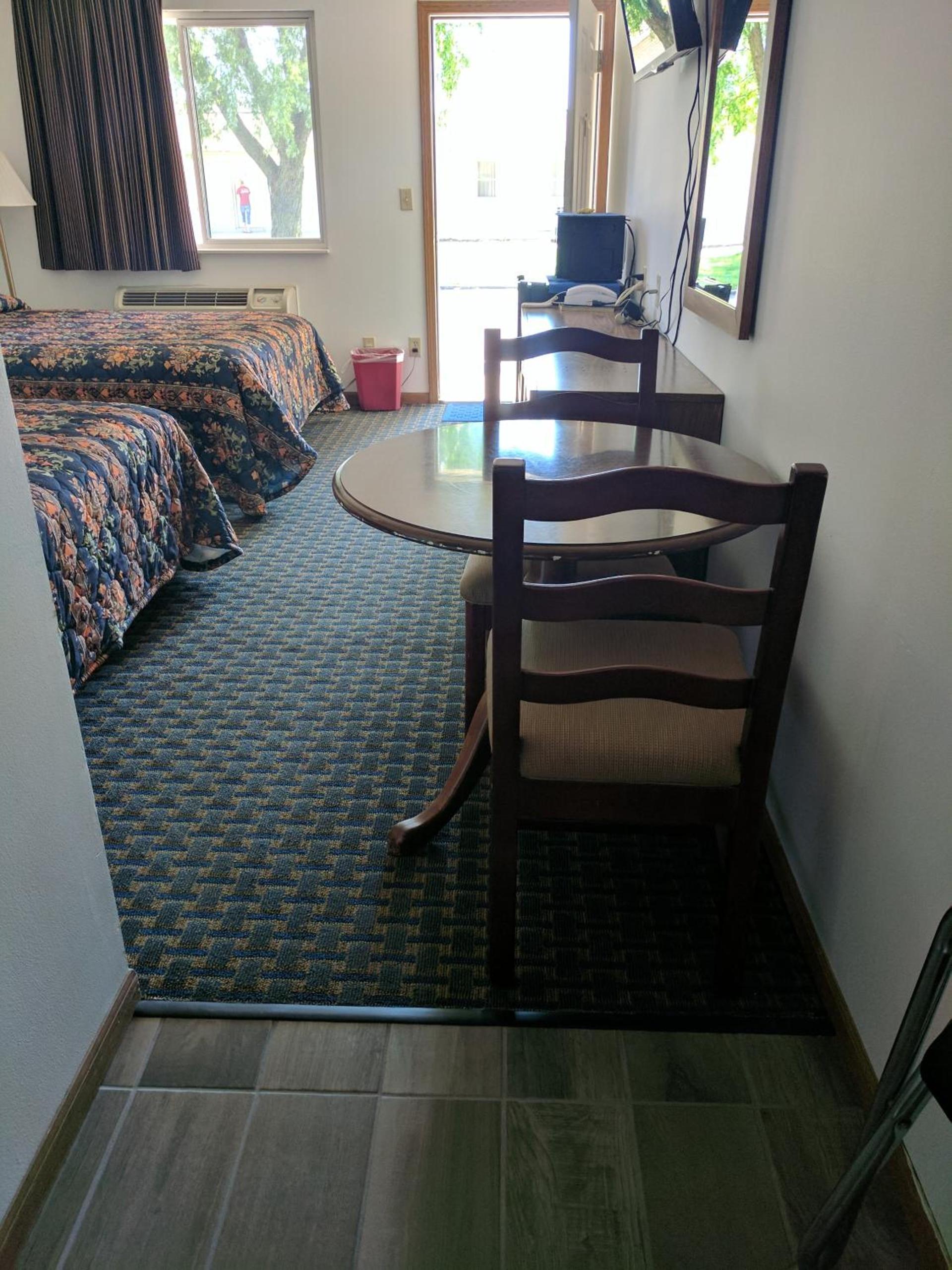 All Seasons Motel photo 10