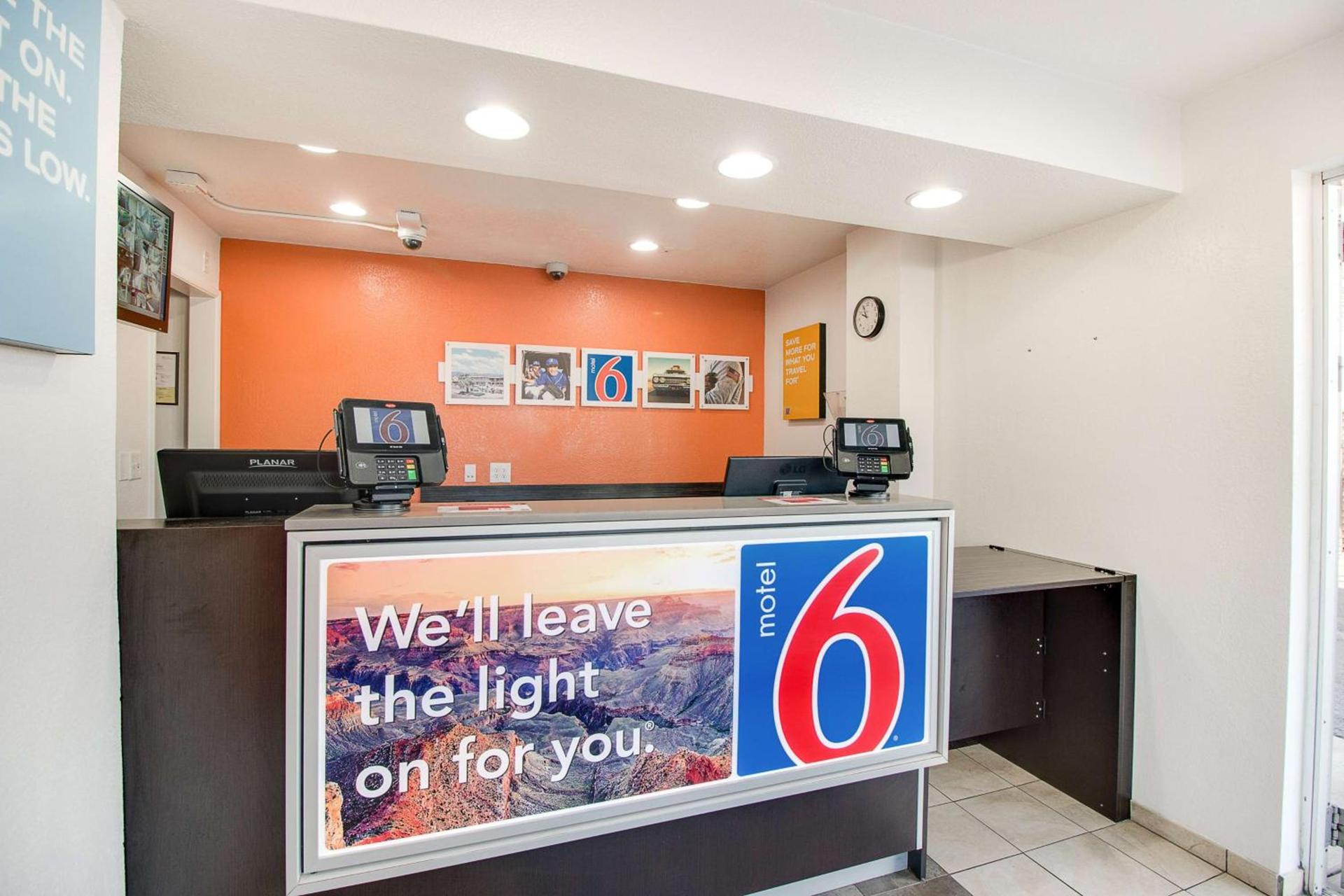 Motel 6-Phoenix, AZ - East photo 20