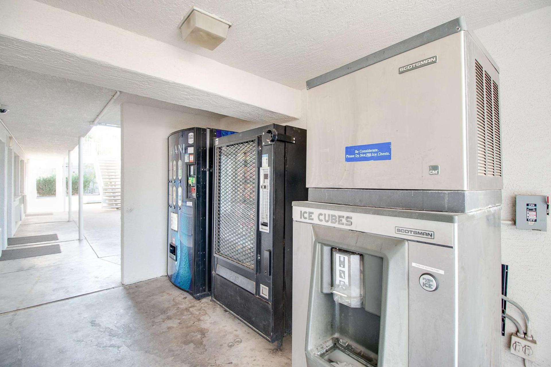 Motel 6-Phoenix, AZ - East photo 24