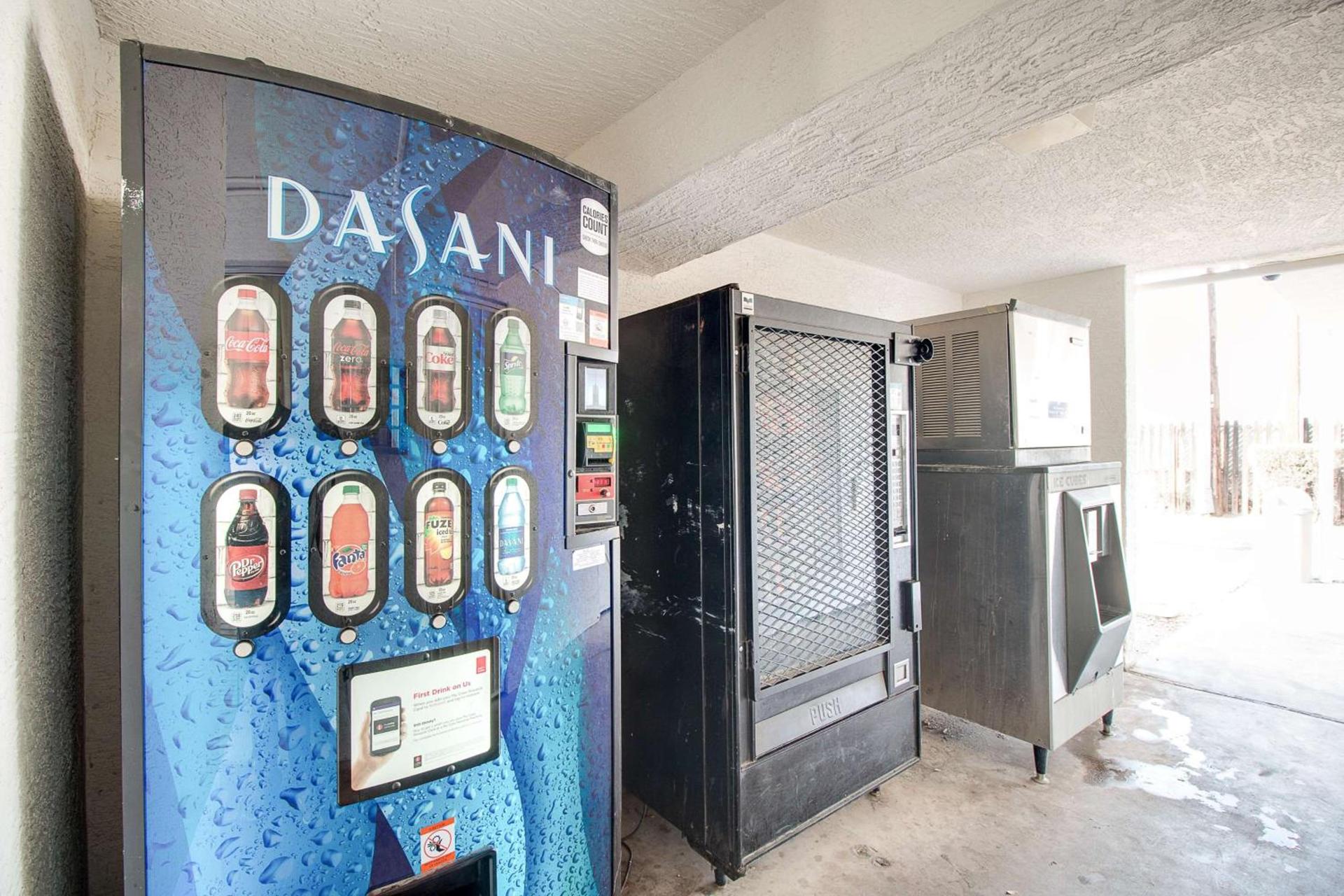Motel 6-Phoenix, AZ - East photo 25