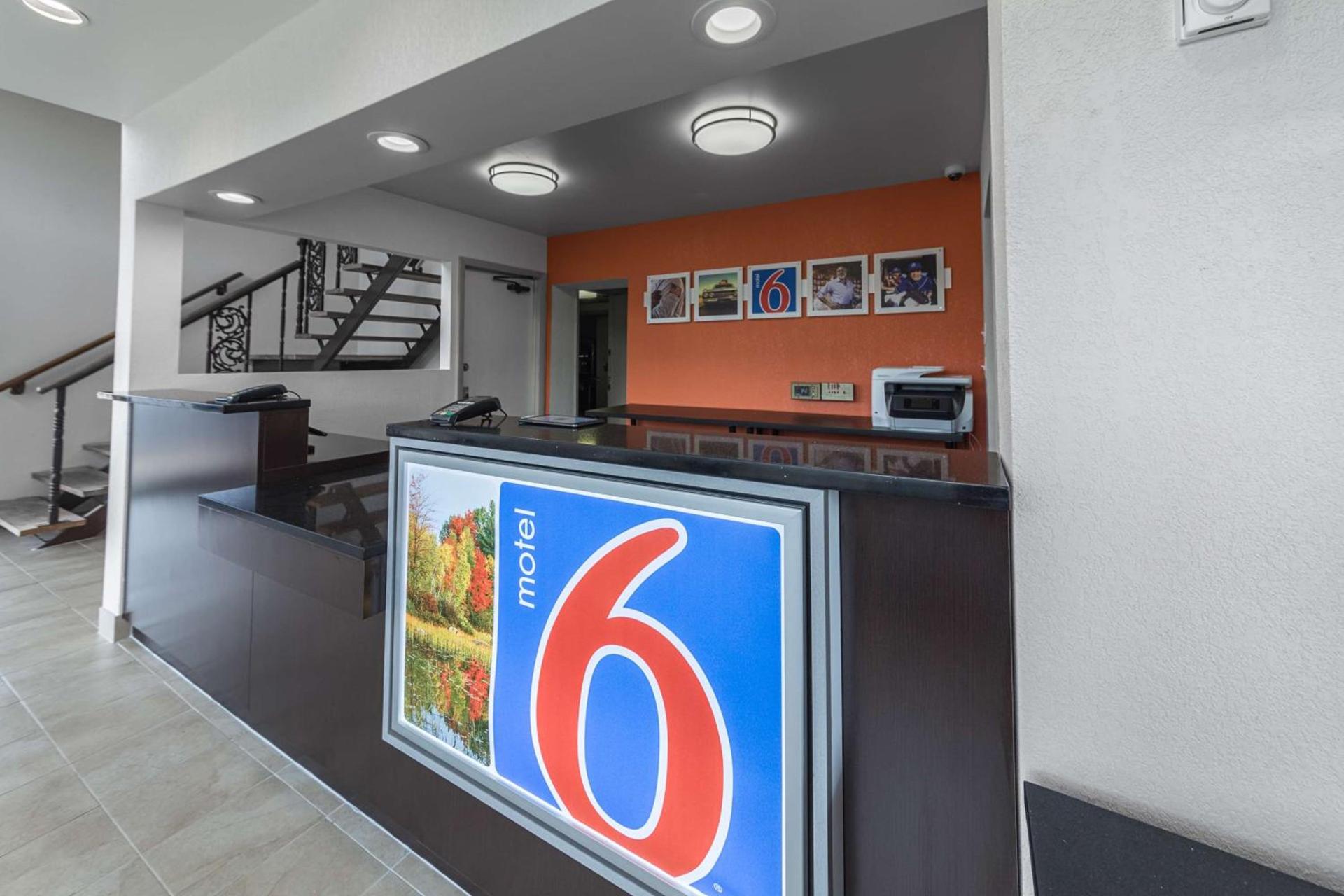 Motel 6-Warminster, PA photo 25