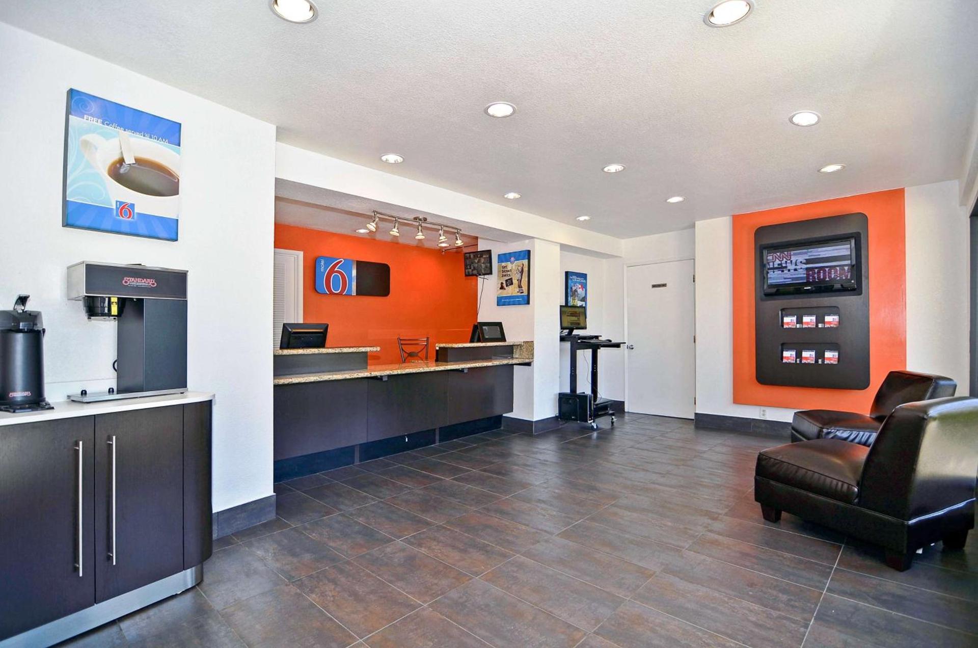 Motel 6-Fairfield, CA - Napa Valley photo 12