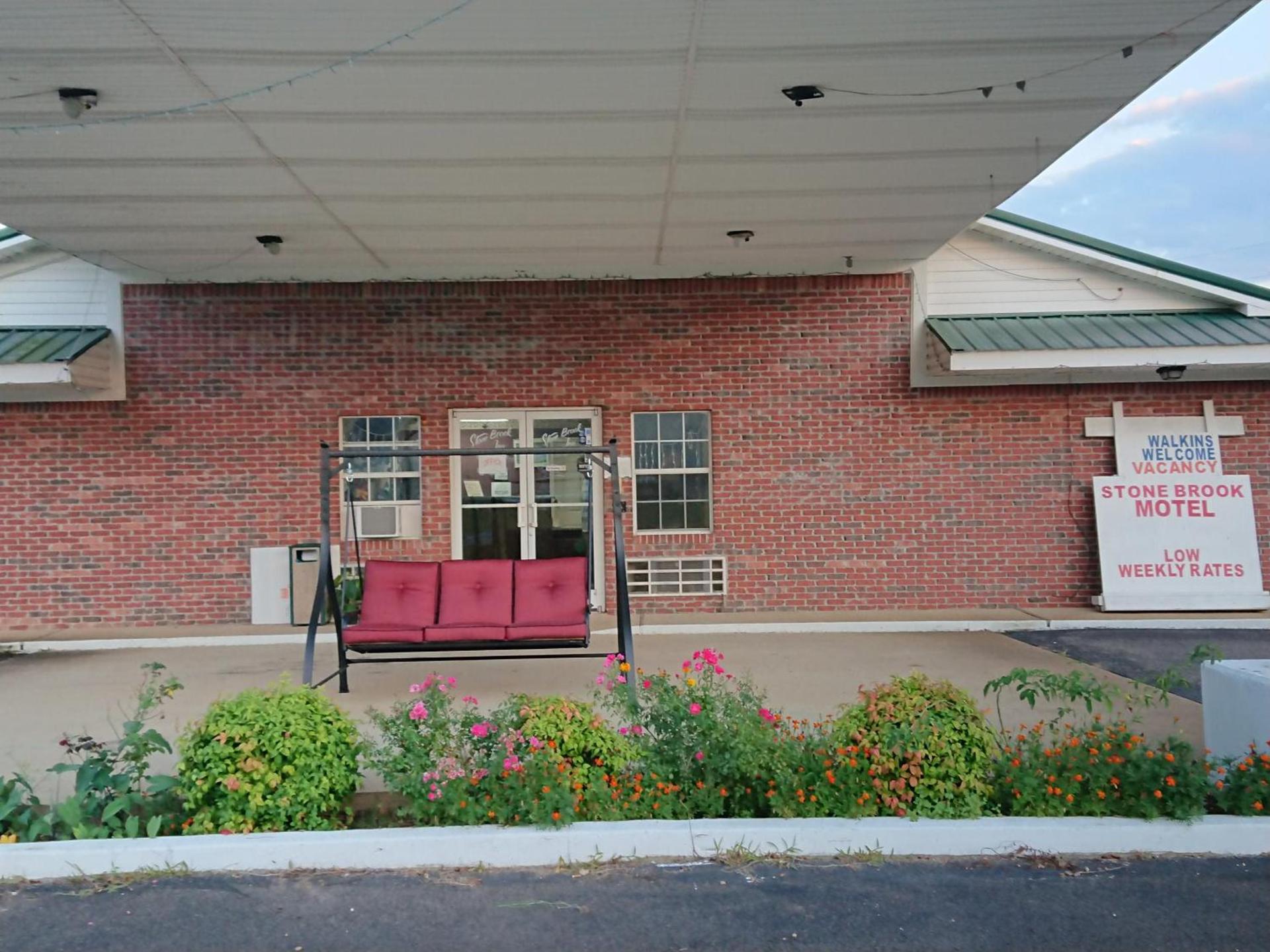 Stonebrook Inn photo 18