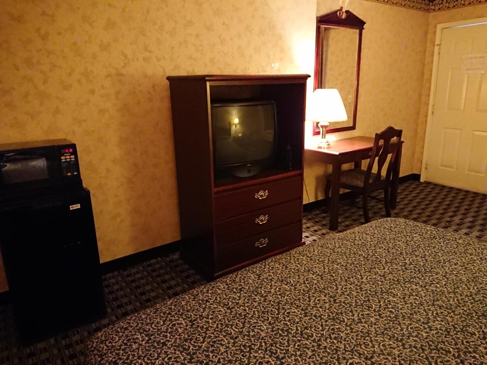 Stonebrook Inn photo 16
