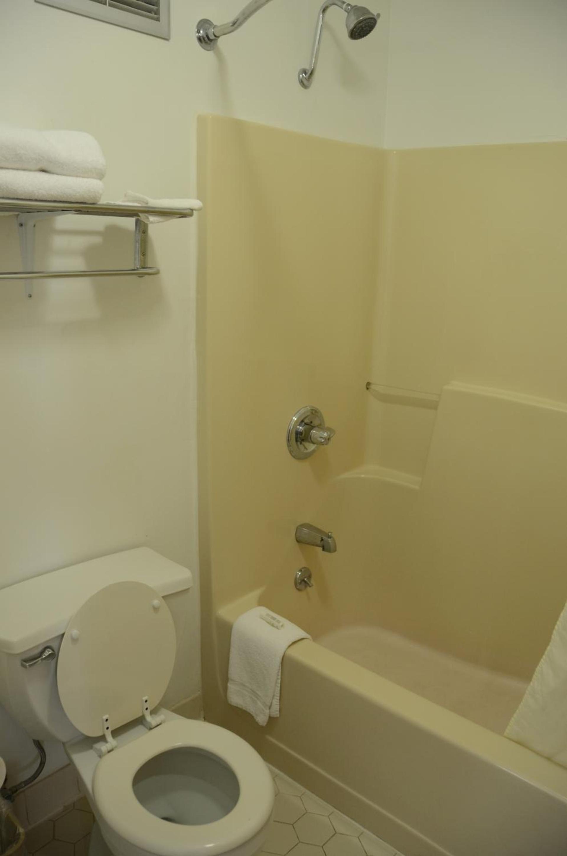 Richland Inn - Lewisburg photo 27