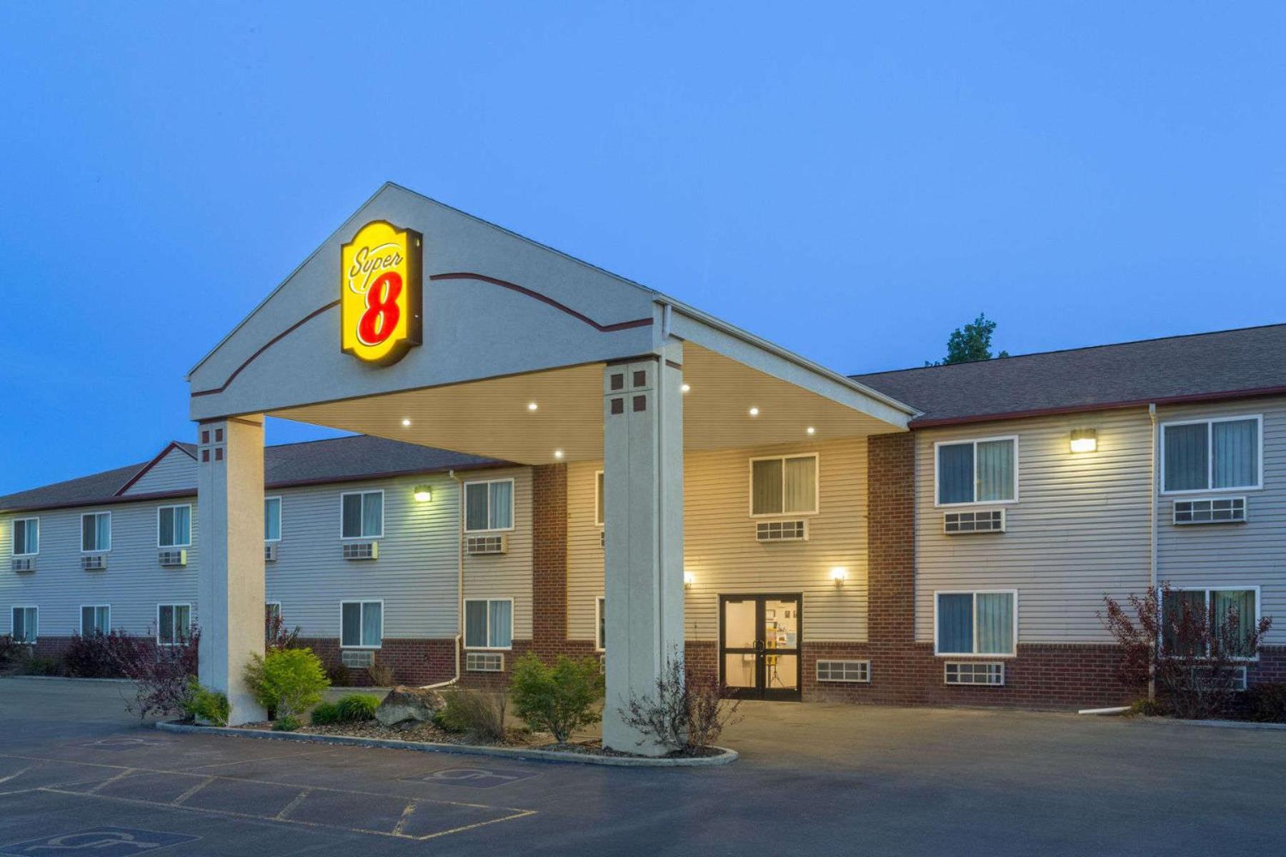 Super 8 by Wyndham Super 8 Blackfoot photo 11