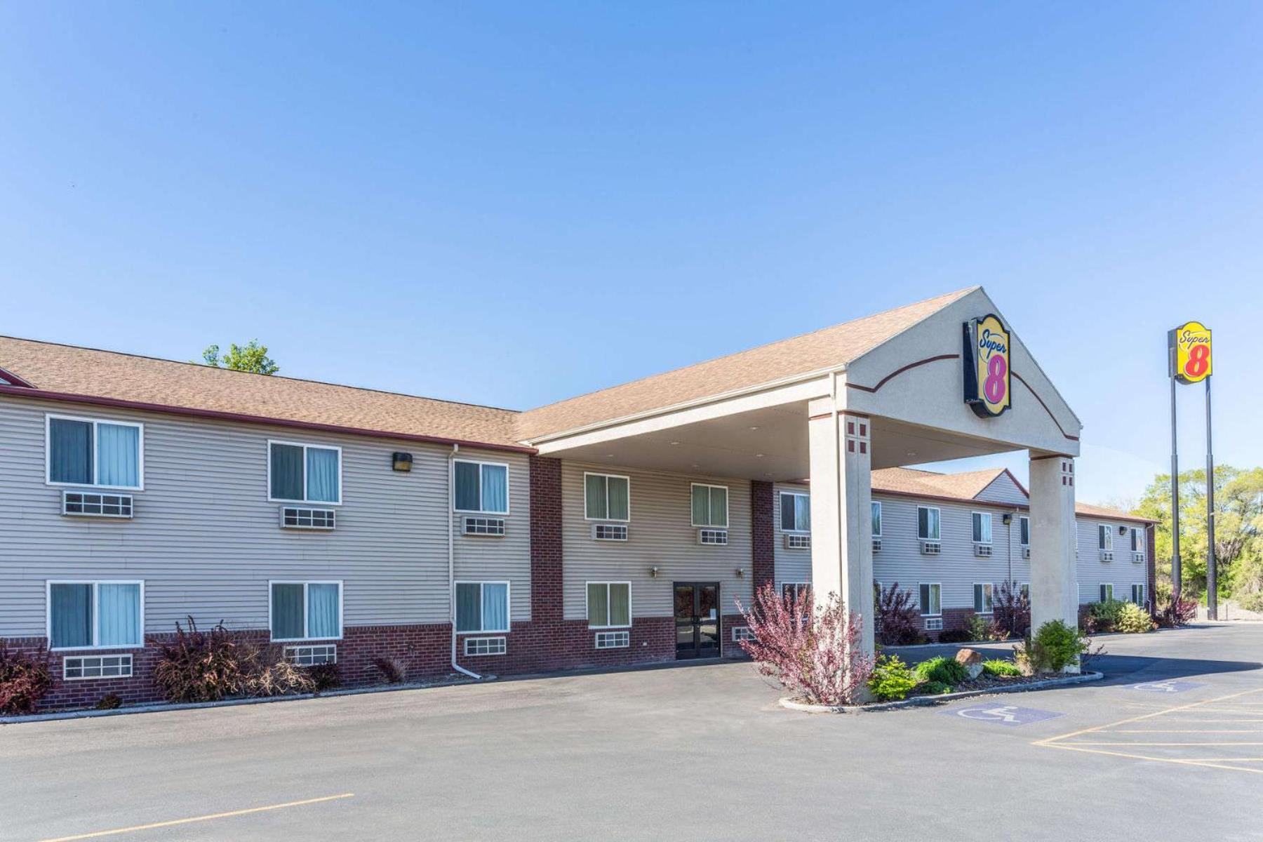 Super 8 by Wyndham Super 8 Blackfoot photo 10