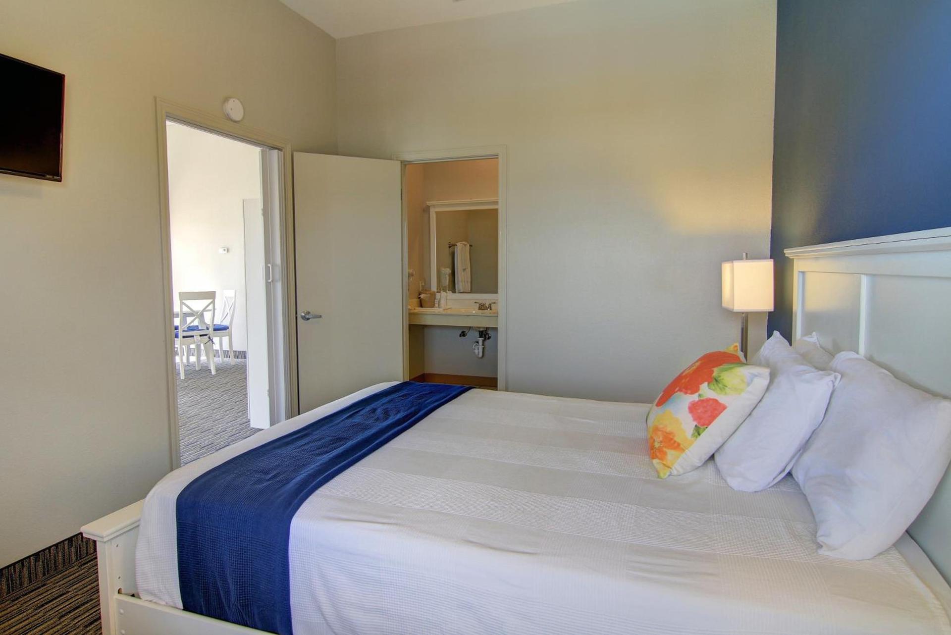 Alister Square Inn photo 64
