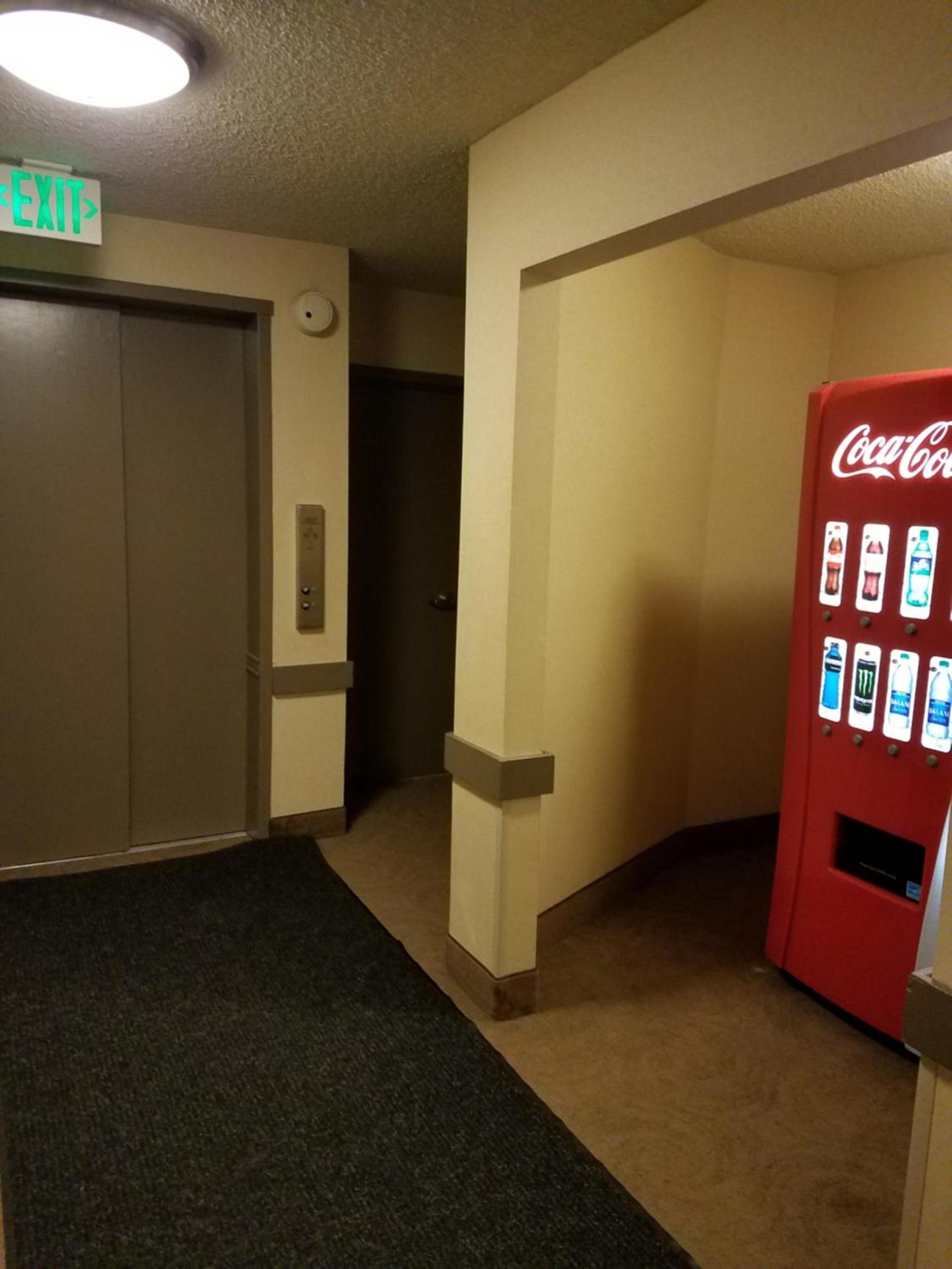 Travelodge by Wyndham San Francisco Bay photo 4