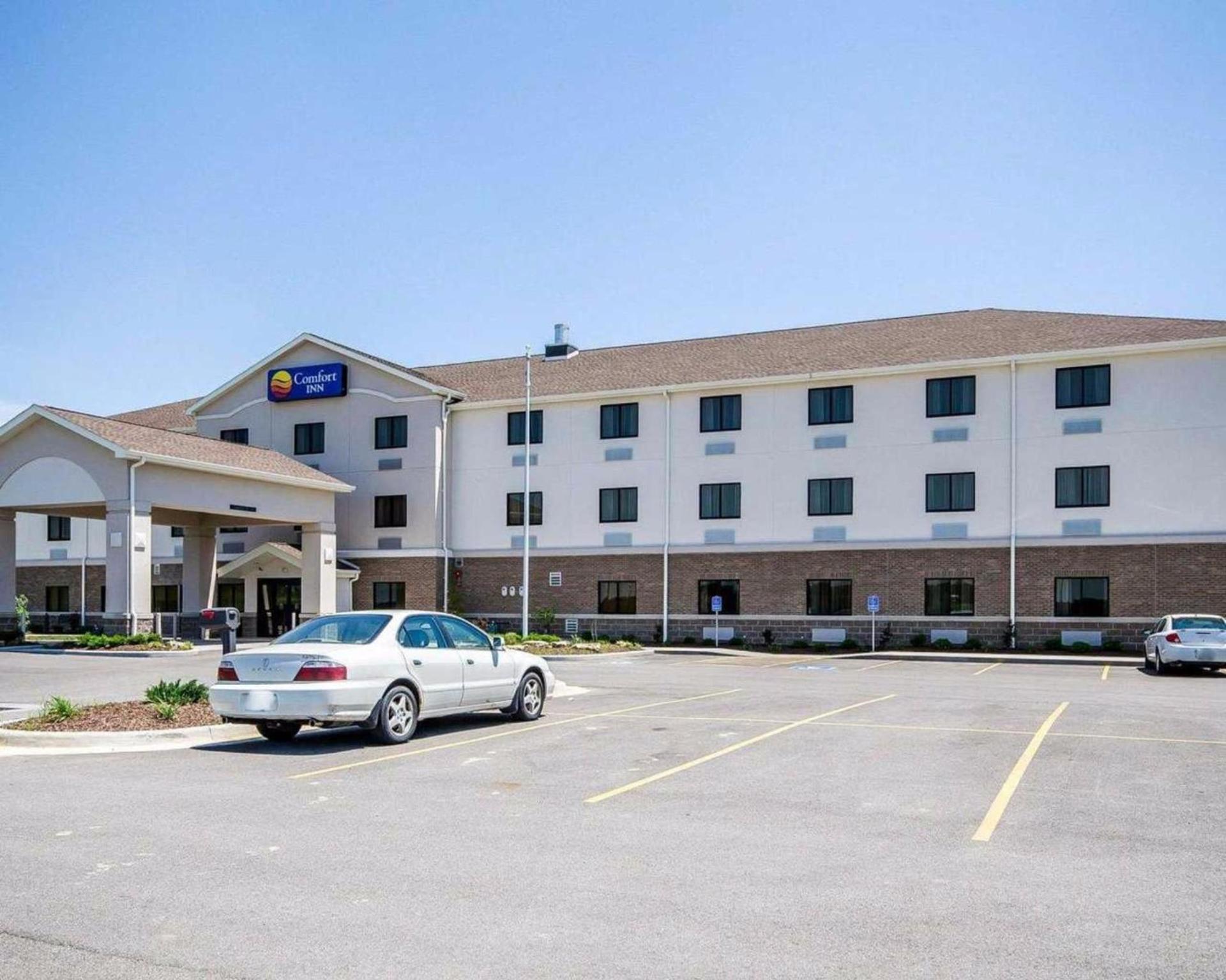 Comfort Inn Ferdinand photo 16