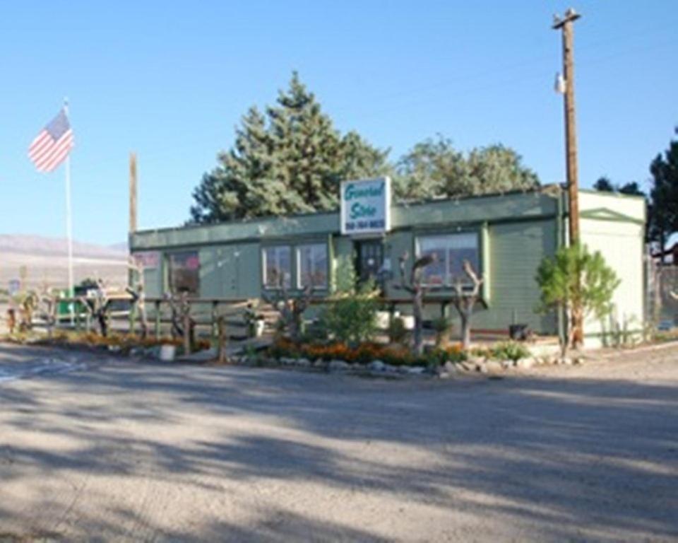 Olancha RV Park and Motel photo 5