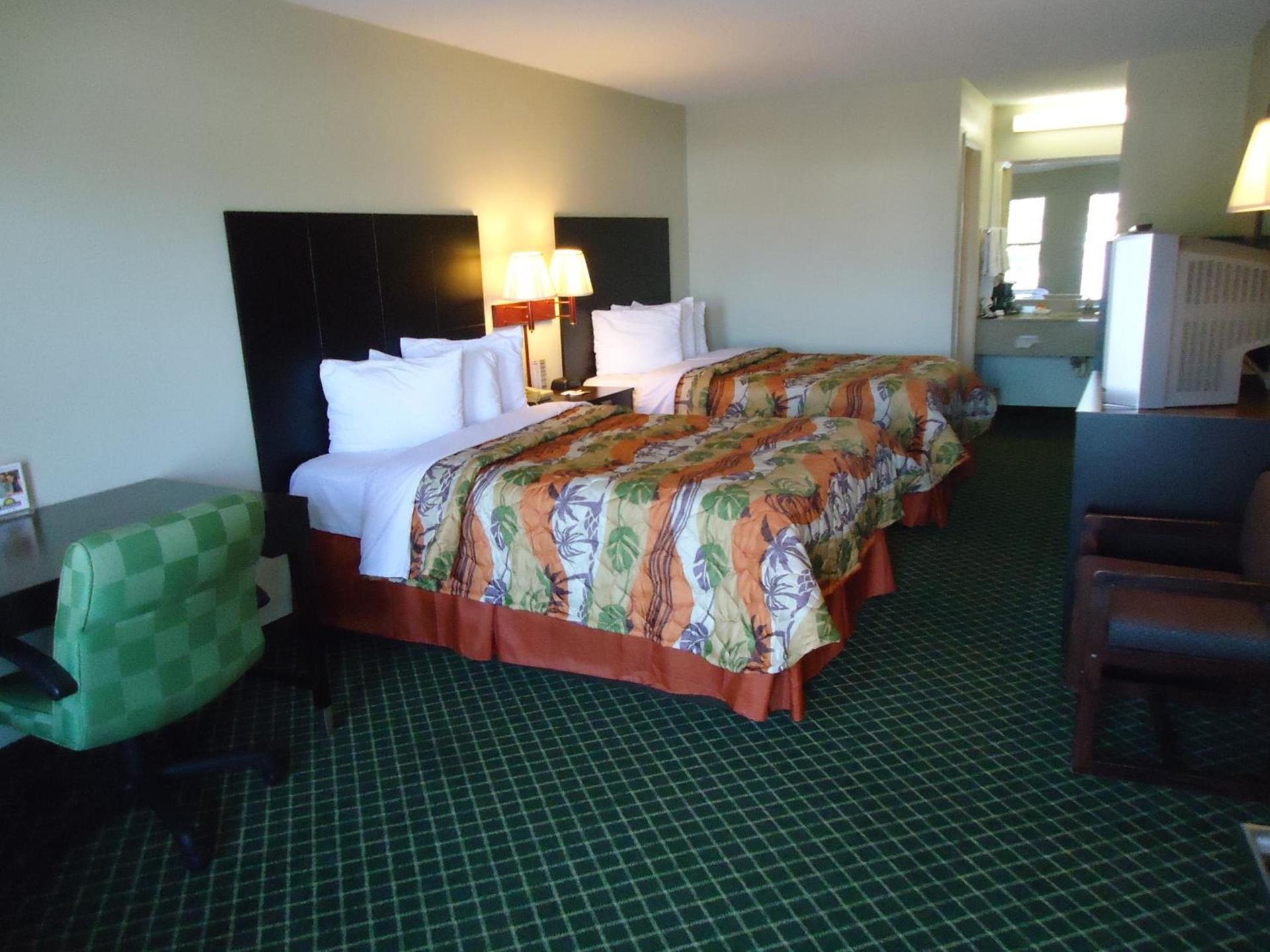 Days Inn by Wyndham Alma photo 14