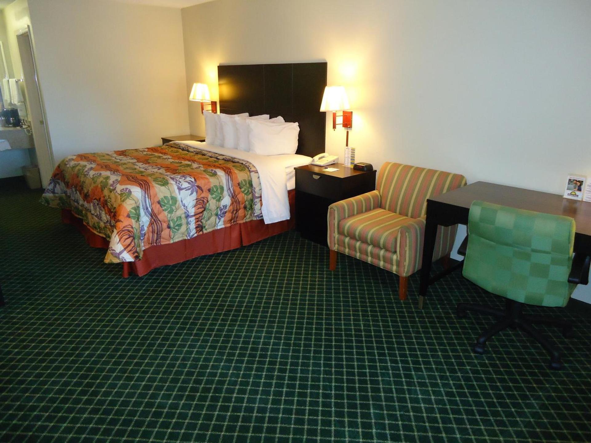 Days Inn by Wyndham Alma photo 16