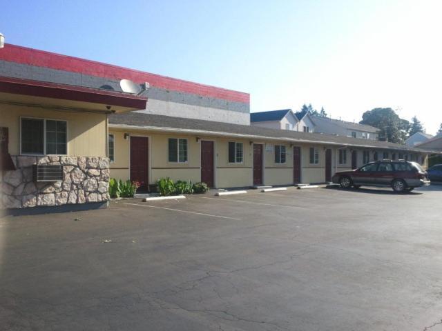 Aaron Motel photo 2
