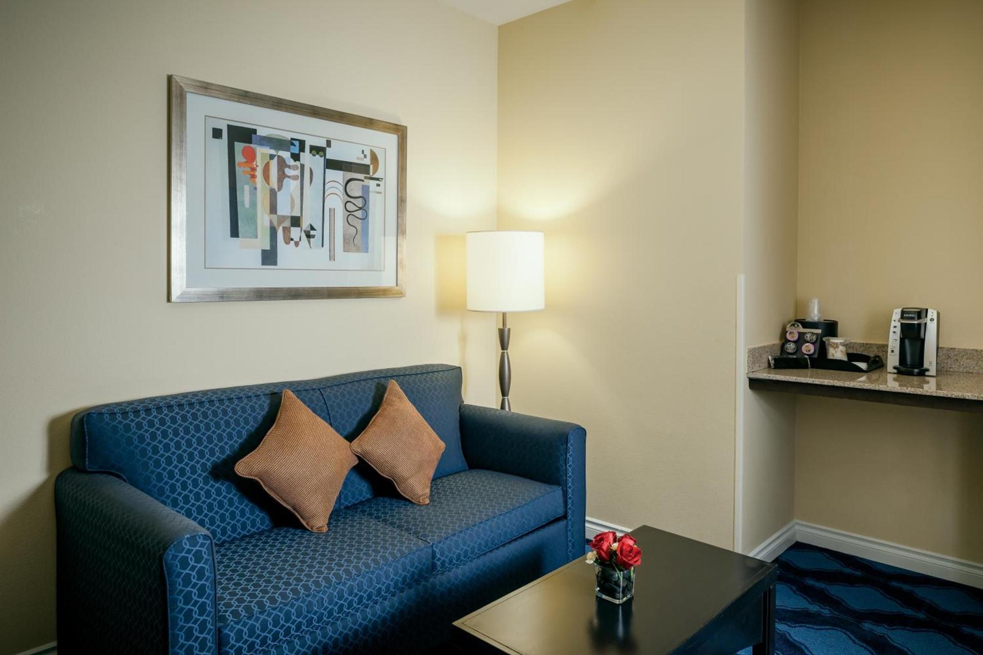 Plaza Inn & Suites at Ashland Creek photo 6