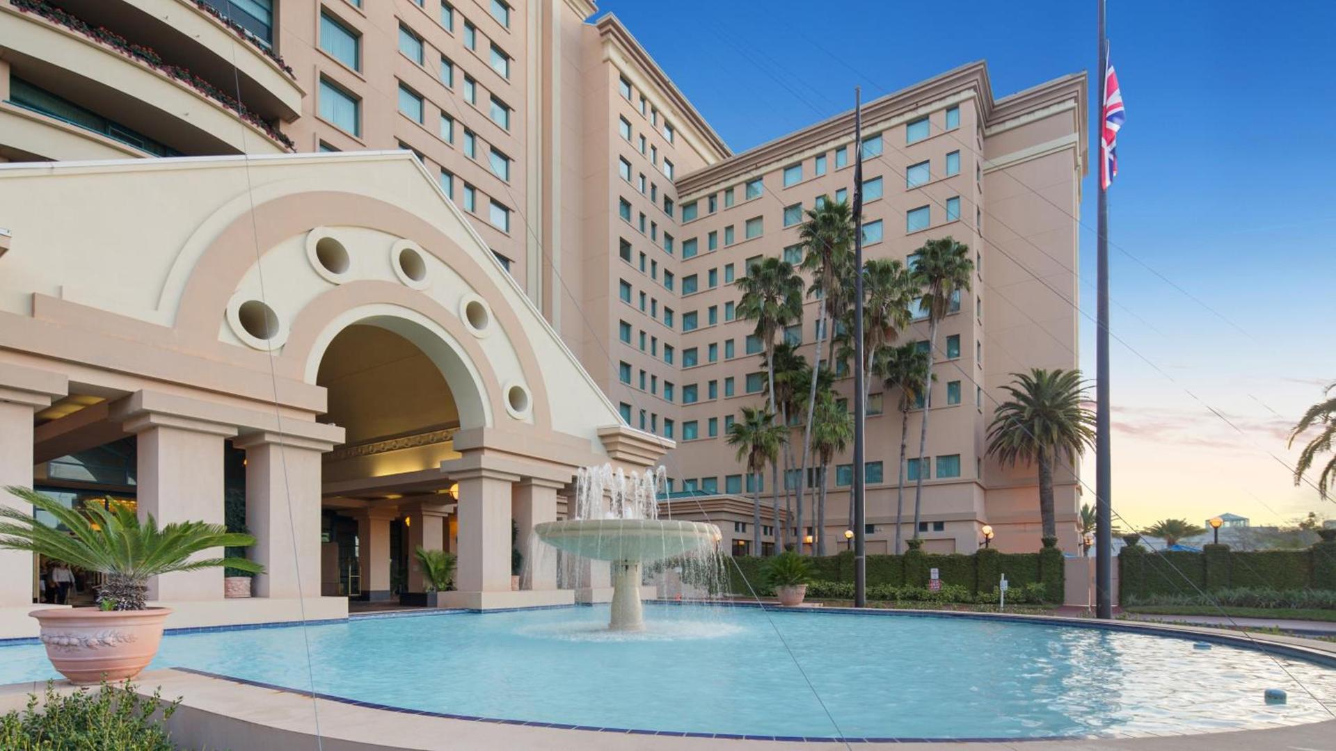 The Florida Hotel & Conference Center in the Florida Mall photo 11