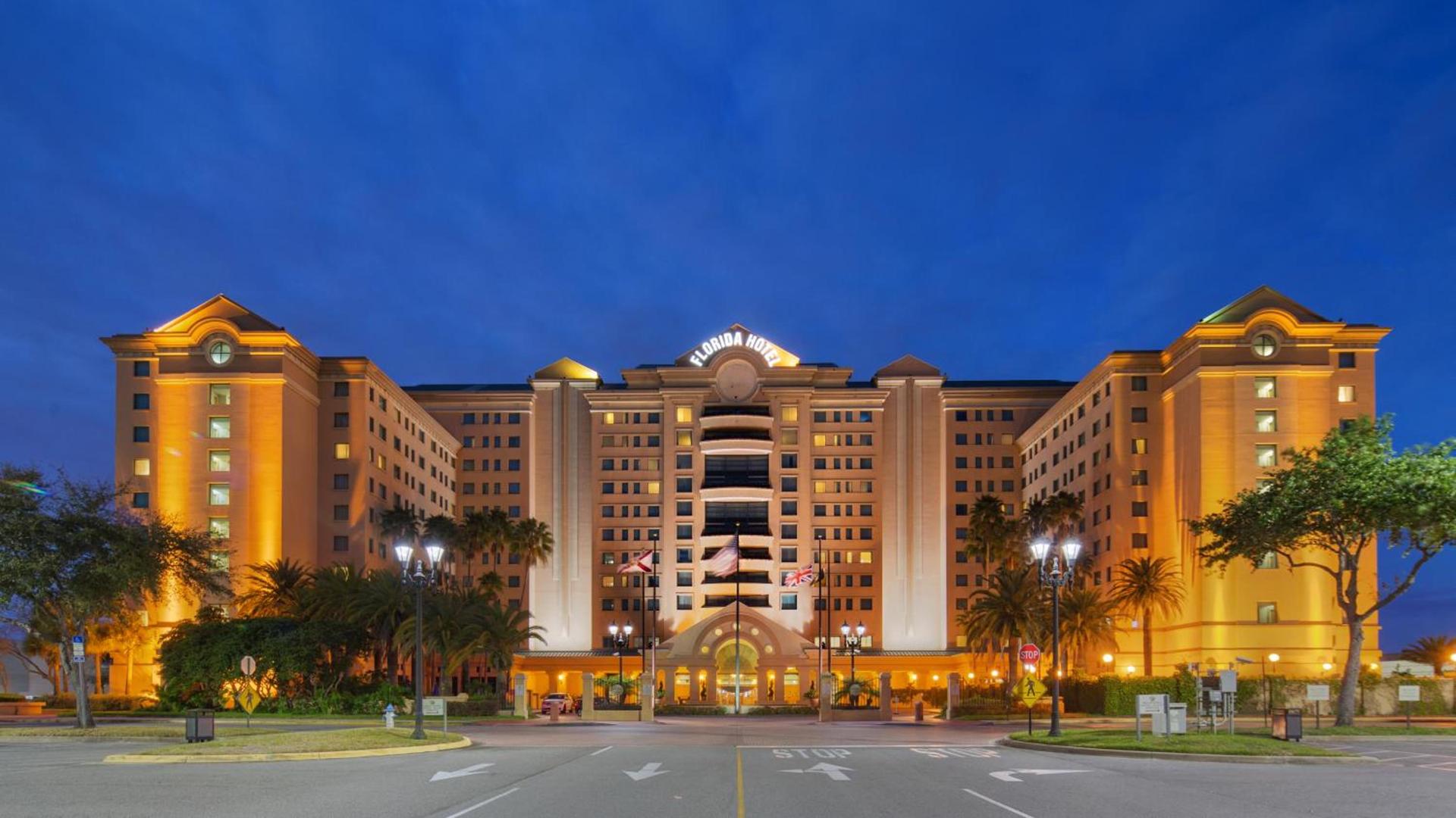 The Florida Hotel & Conference Center in the Florida Mall photo 9