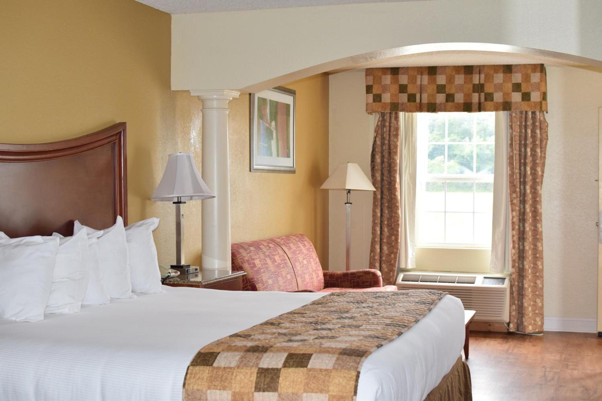 Atkinson Inn & Suites photo 26