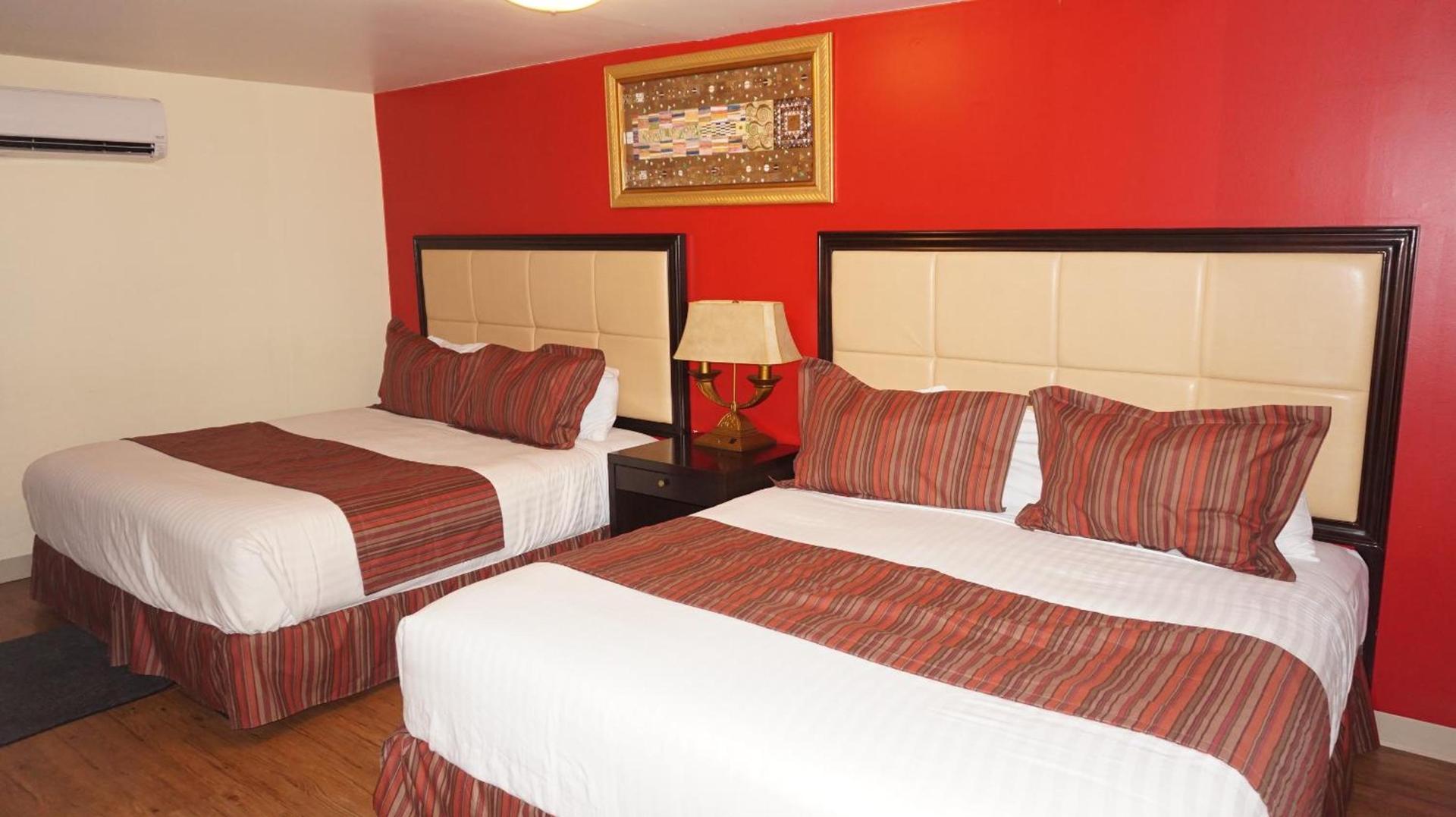 Eagle Crater Lake Inn photo 34