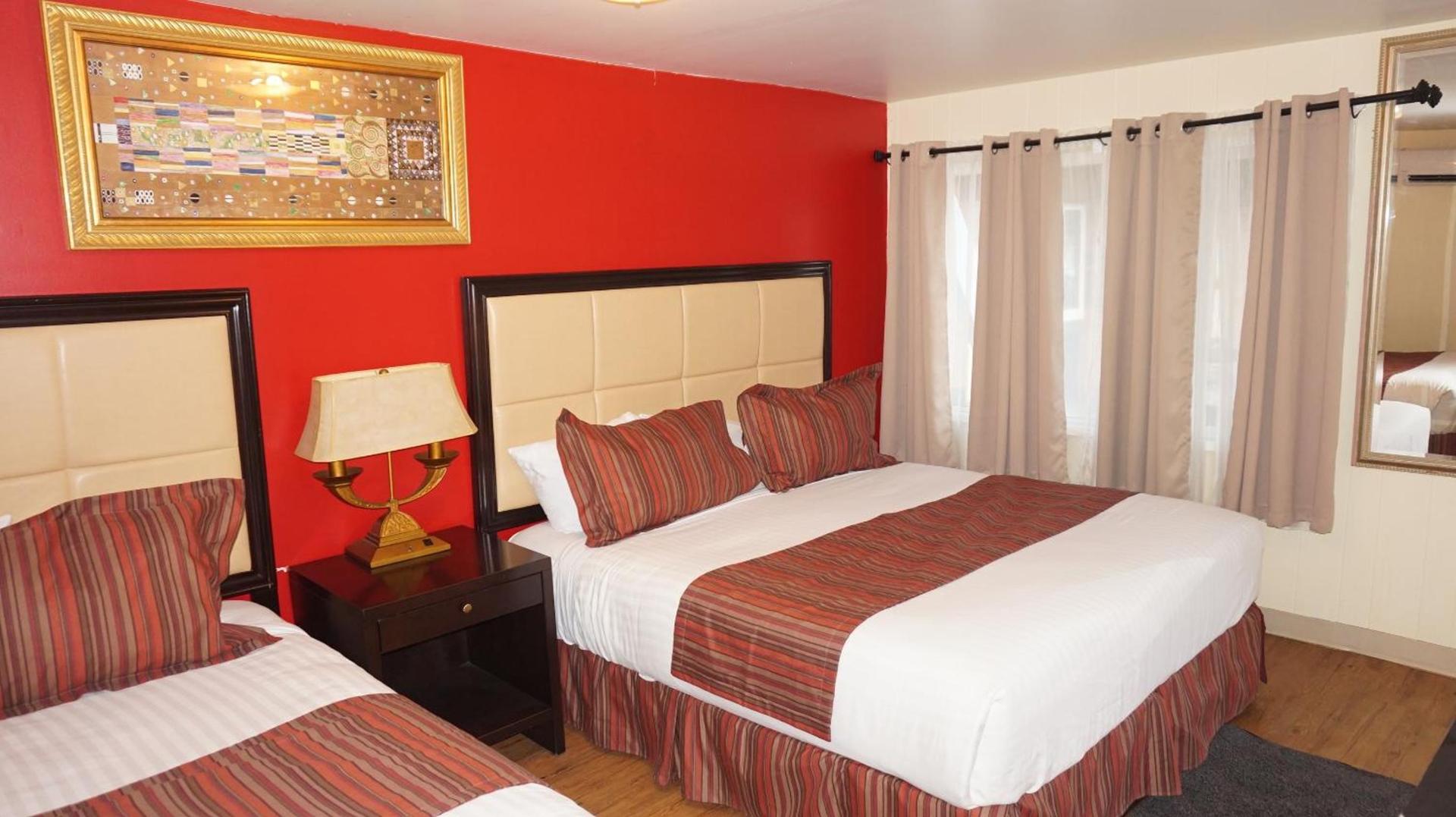 Eagle Crater Lake Inn photo 32