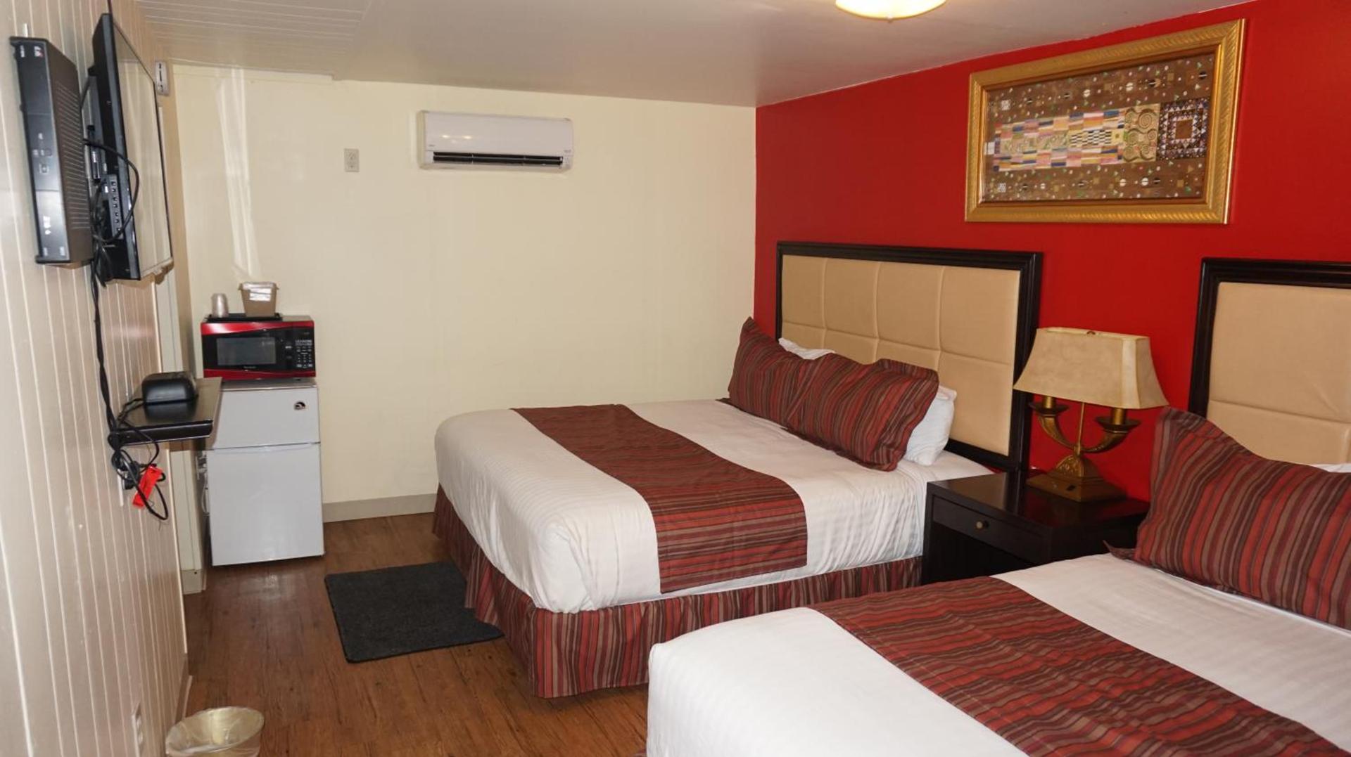 Eagle Crater Lake Inn photo 31