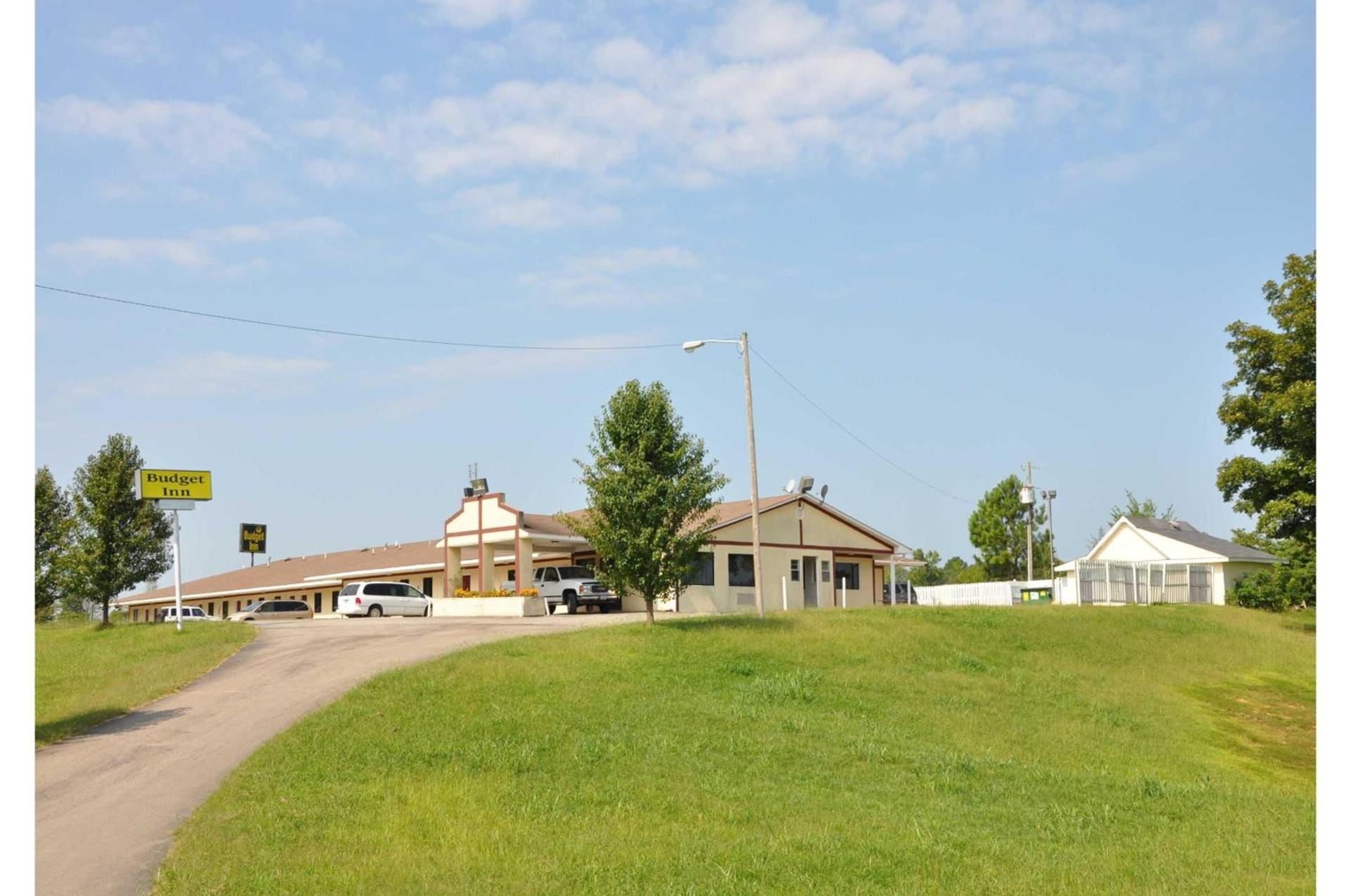 Budget Inn Elkmont photo 18