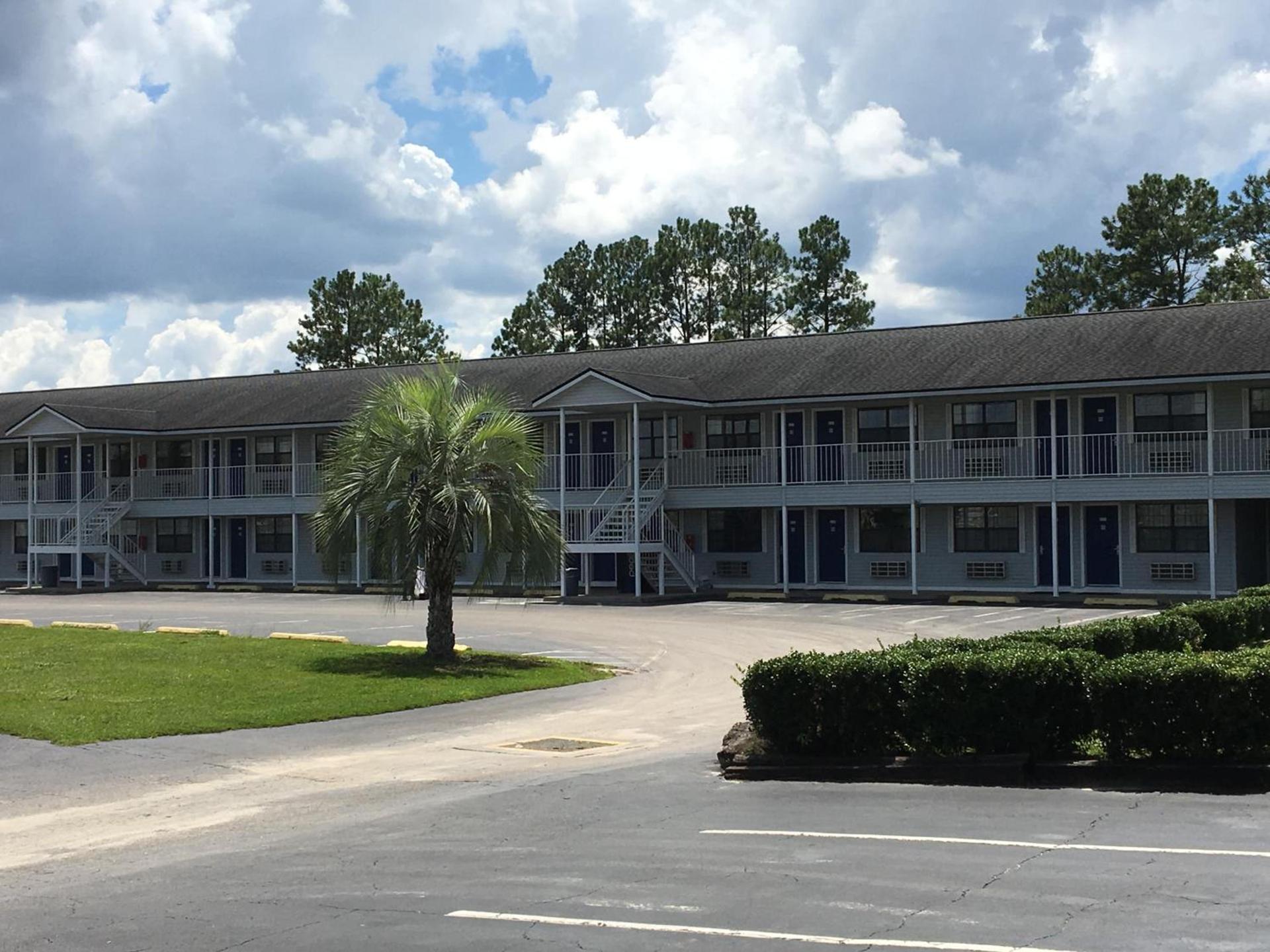 Days Inn by Wyndham Madison photo 28