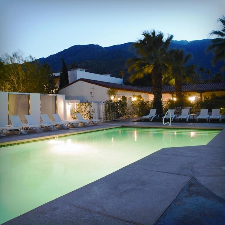 Alcazar Palm Springs photo 29