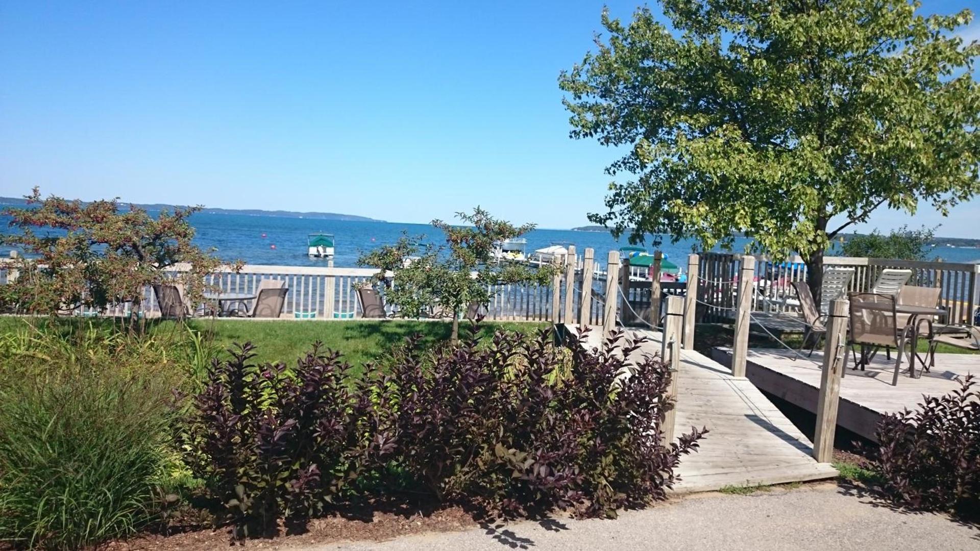 Brio Beach Inn photo 8