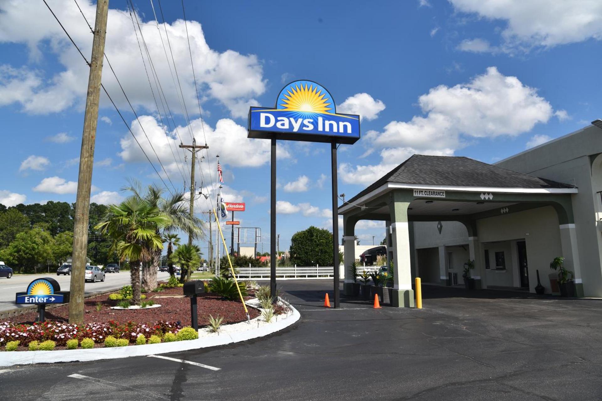Days Inn by Wyndham Goose Creek photo 40