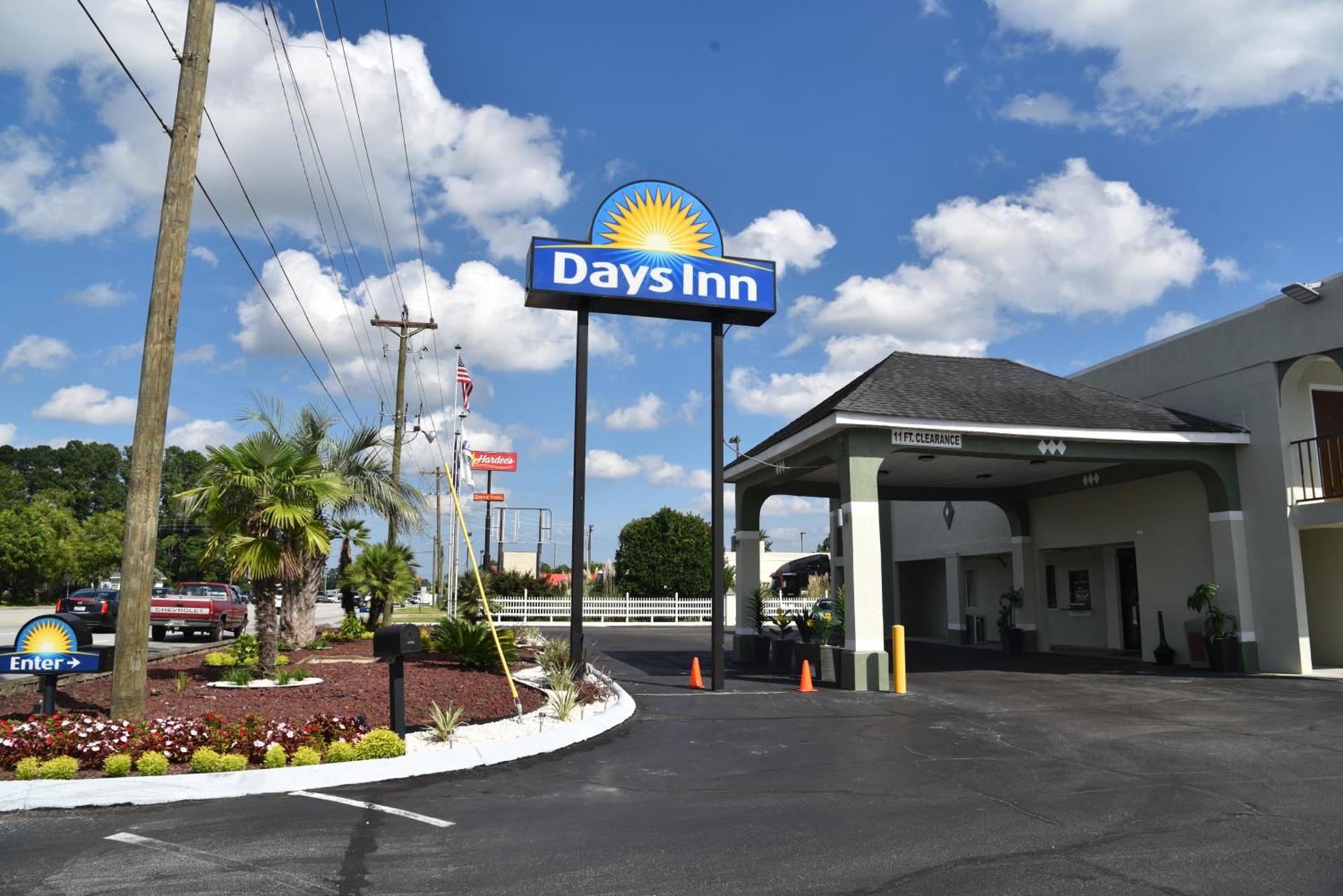 Days Inn by Wyndham Goose Creek photo 41