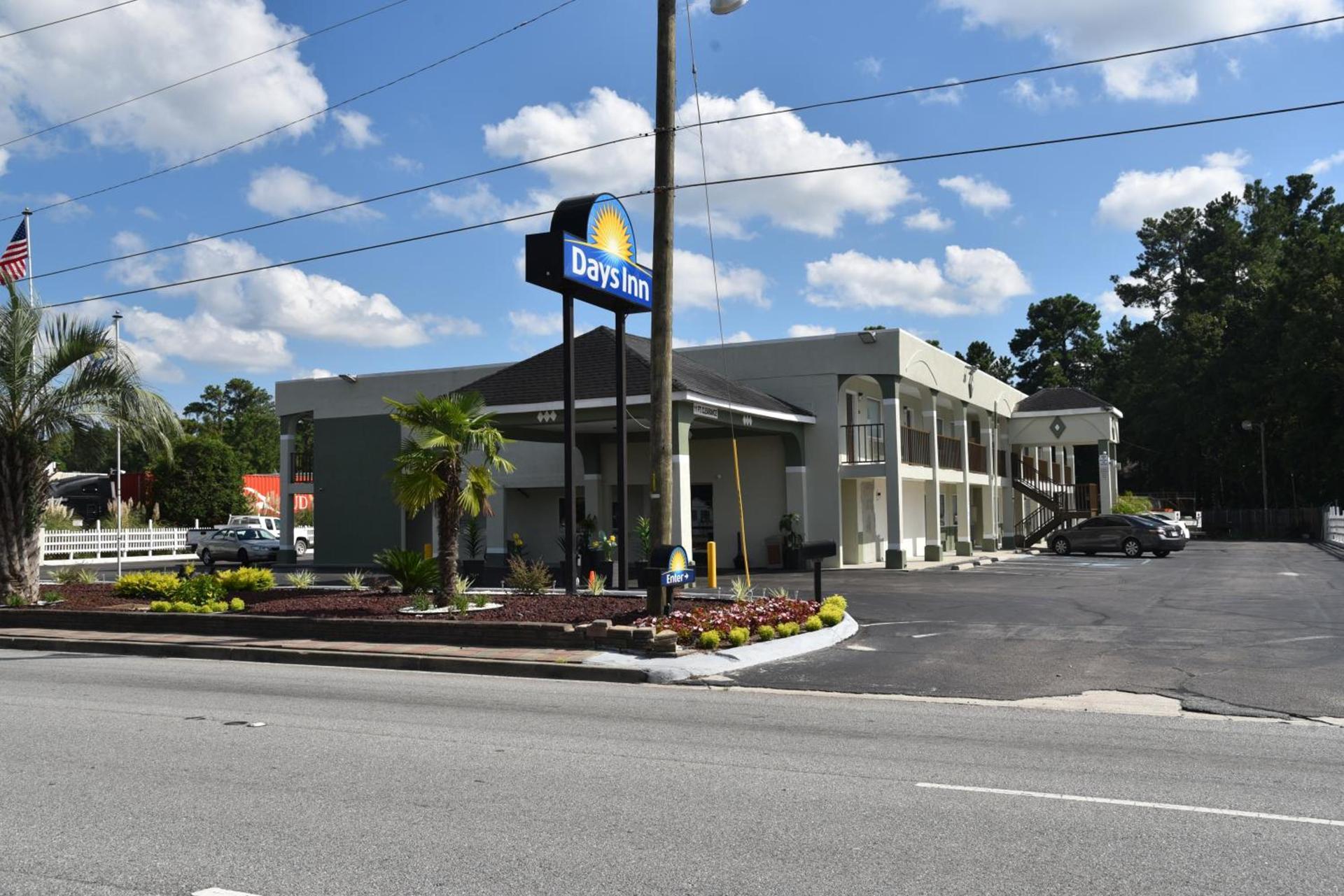 Days Inn by Wyndham Goose Creek photo 42