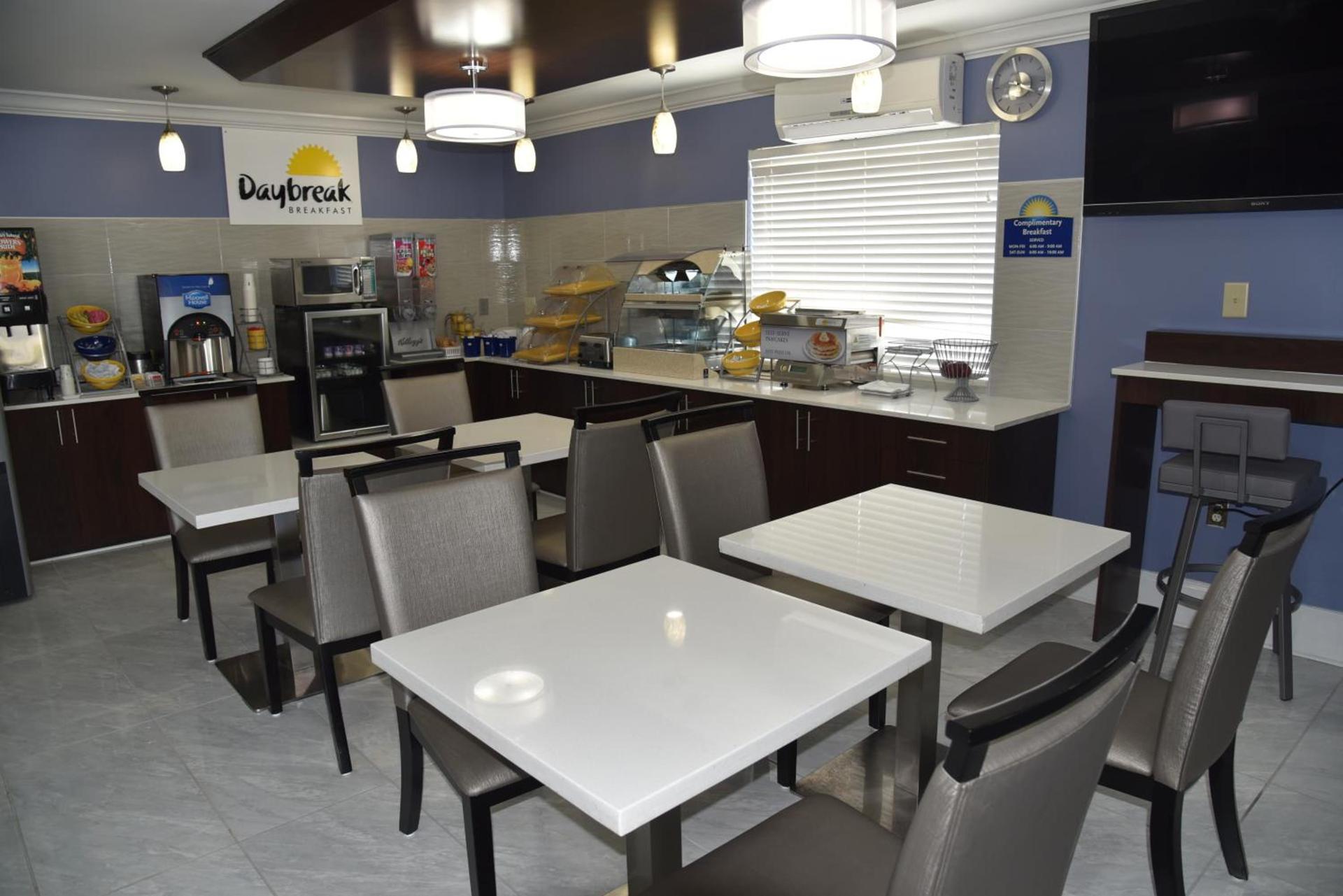 Days Inn by Wyndham Goose Creek photo 59