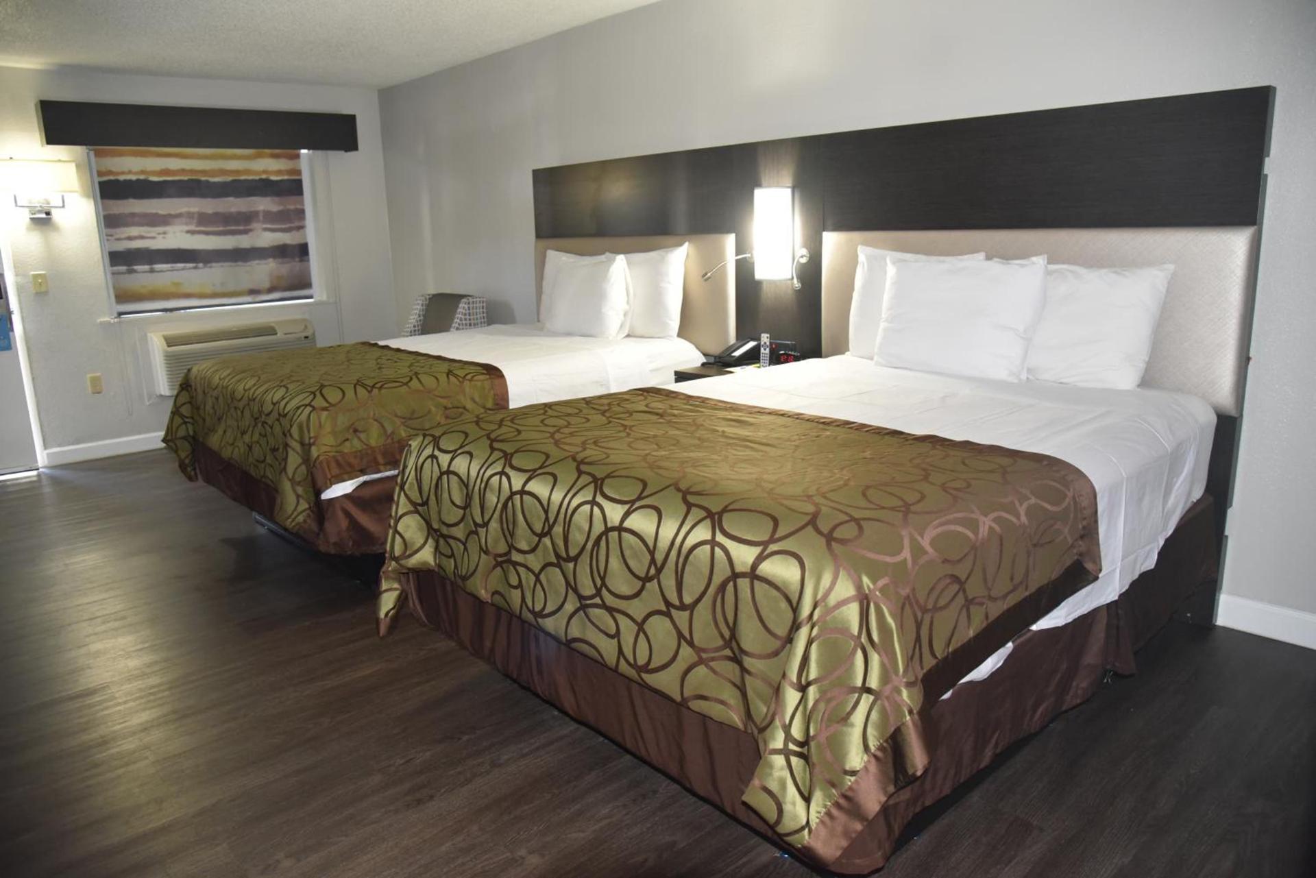 Days Inn by Wyndham Goose Creek photo 37