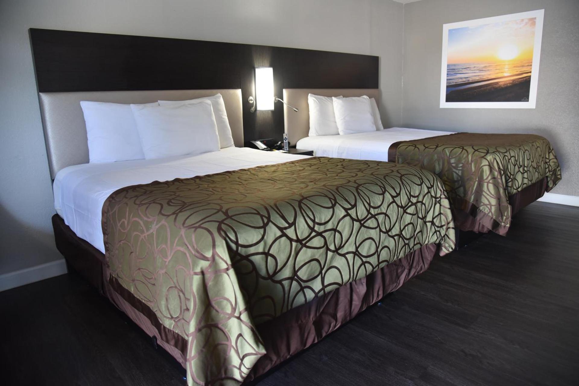 Days Inn by Wyndham Goose Creek photo 61