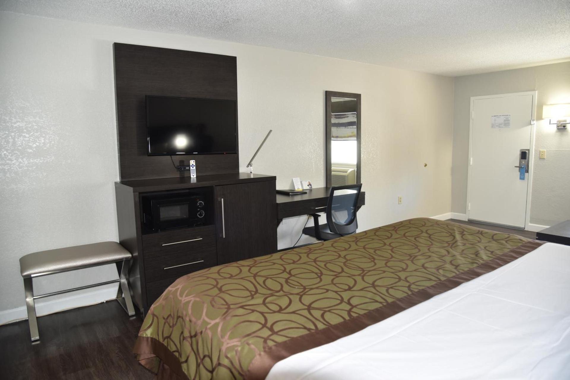 Days Inn by Wyndham Goose Creek photo 63