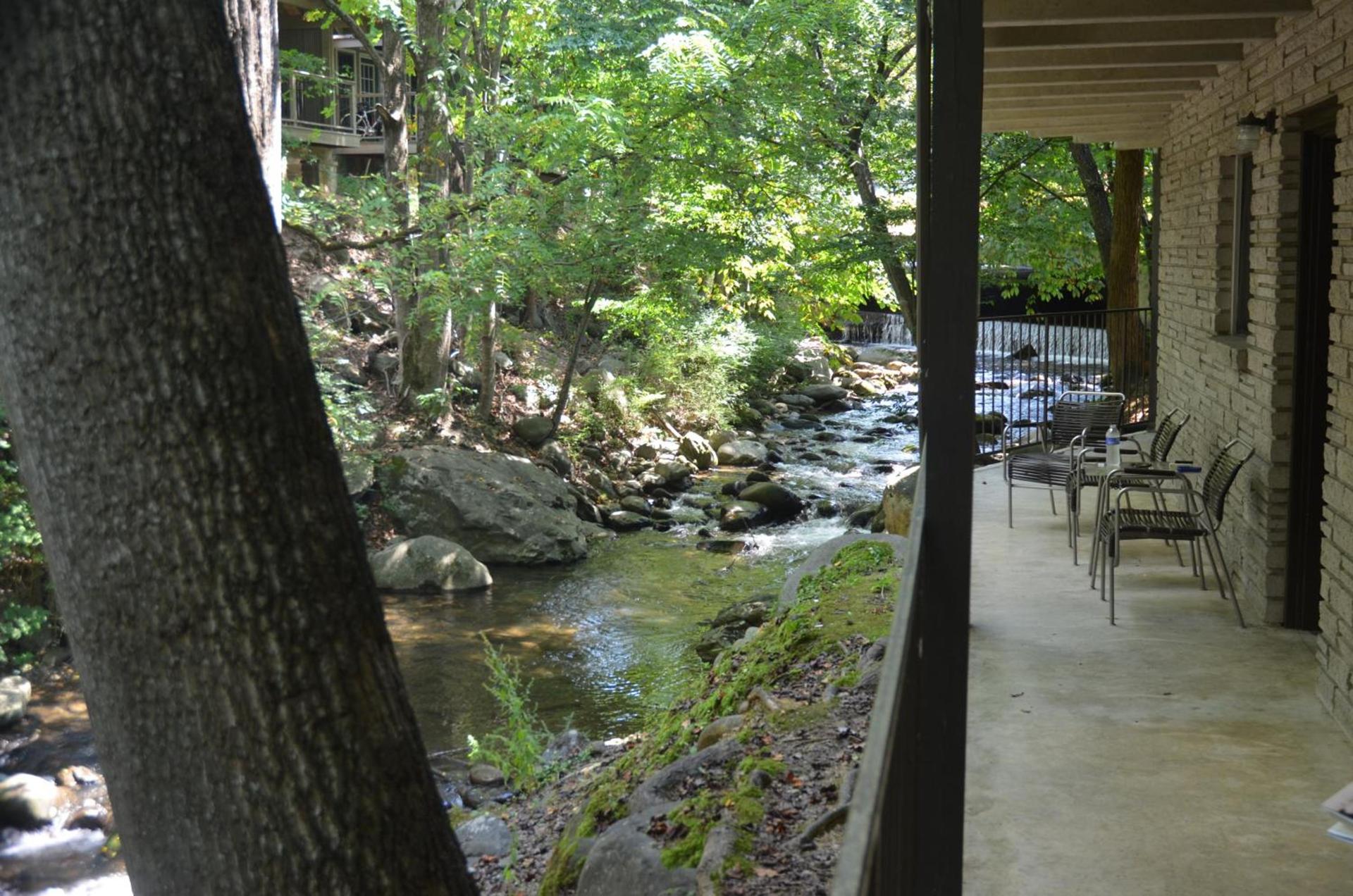 Brookside Lodge - Gatlinburg - On the River photo 60