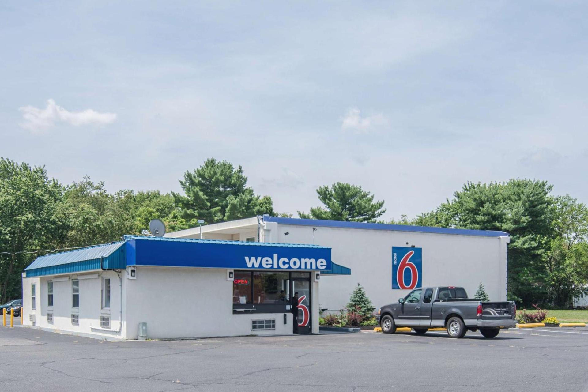 Motel 6-Glassboro, NJ - Rowan University photo 1