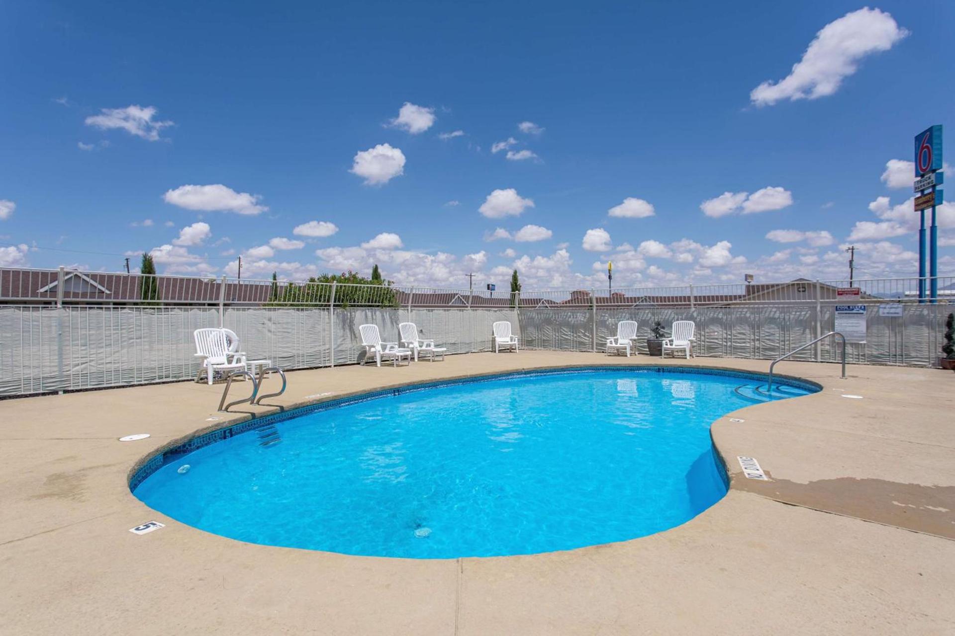Motel 6-Lordsburg, NM photo 8
