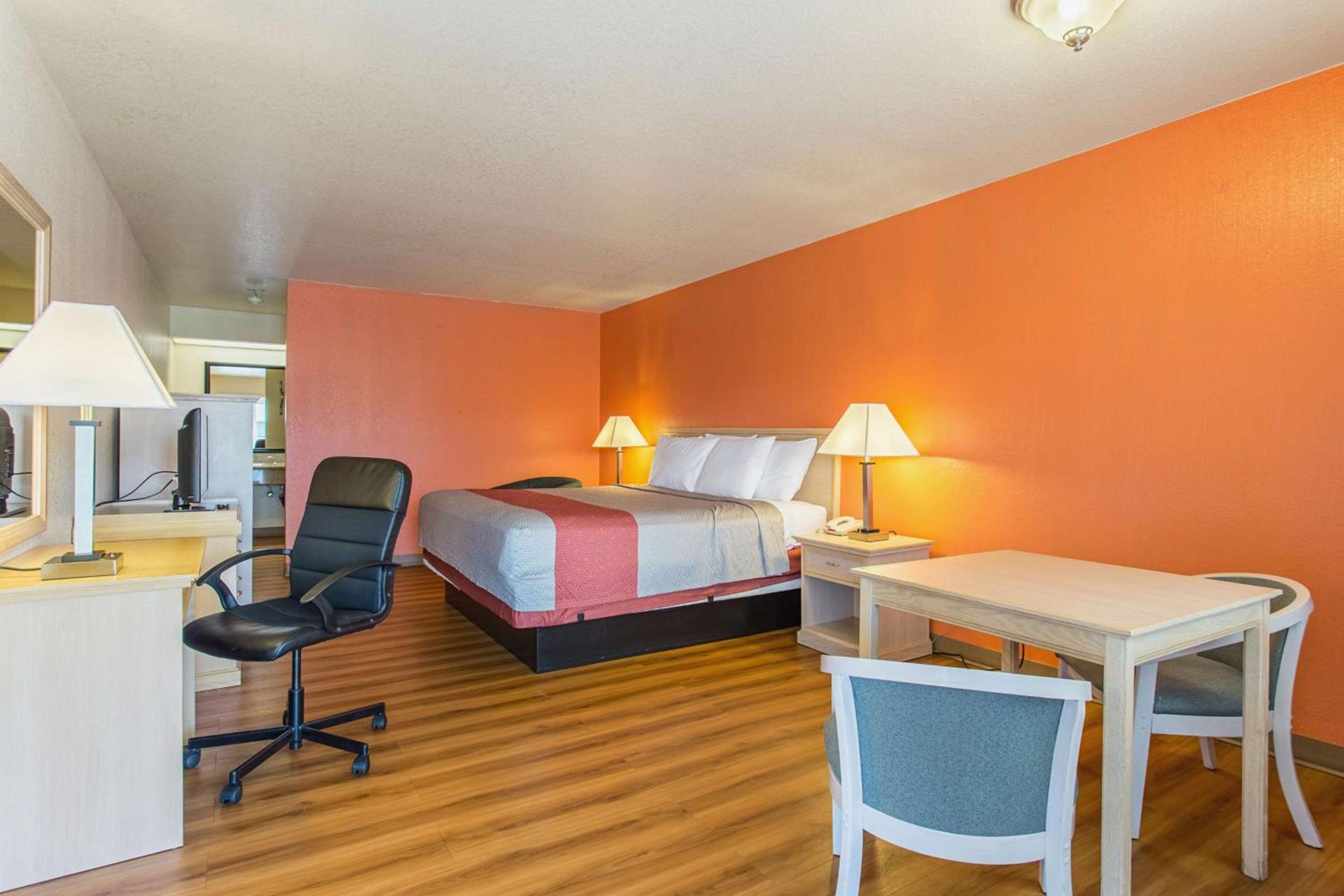 Motel 6-Lordsburg, NM photo 17
